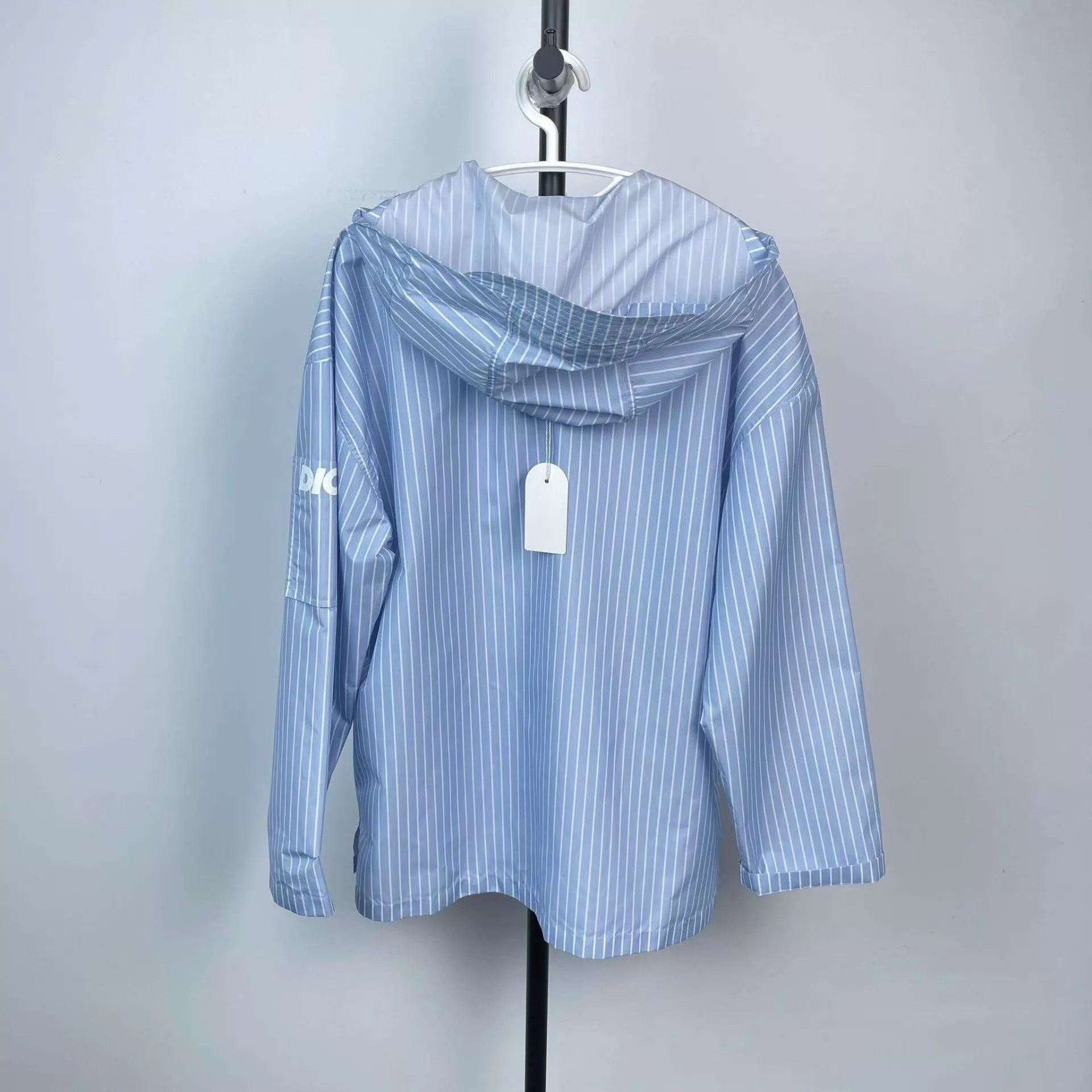 Dior Dior color blocked blue jacket size 46 like new Size US S / EU 44-46 / 1 - 2 Thumbnail