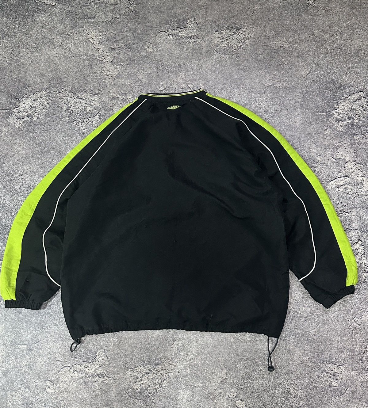 Umbro Vintage Umbro Nylon Big Logo Pullover Sweatshirt Oasis Style Size US XL / EU 56 / 4 - 2 Thumbnail