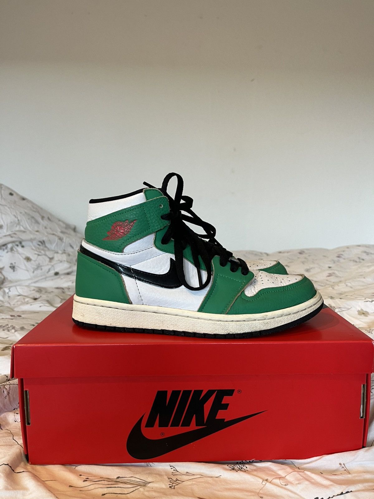 Nike Jordan 1 high lucky green🍀 Size US 7.5 / IT 37.5 - 4 Thumbnail