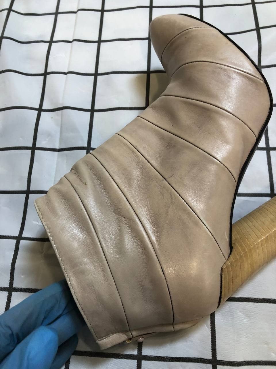Louis Vuitton Louis Vuitton Croc Embossed Delft Cornelia Ankle Booties Size US 6 / IT 36 - 4 Thumbnail