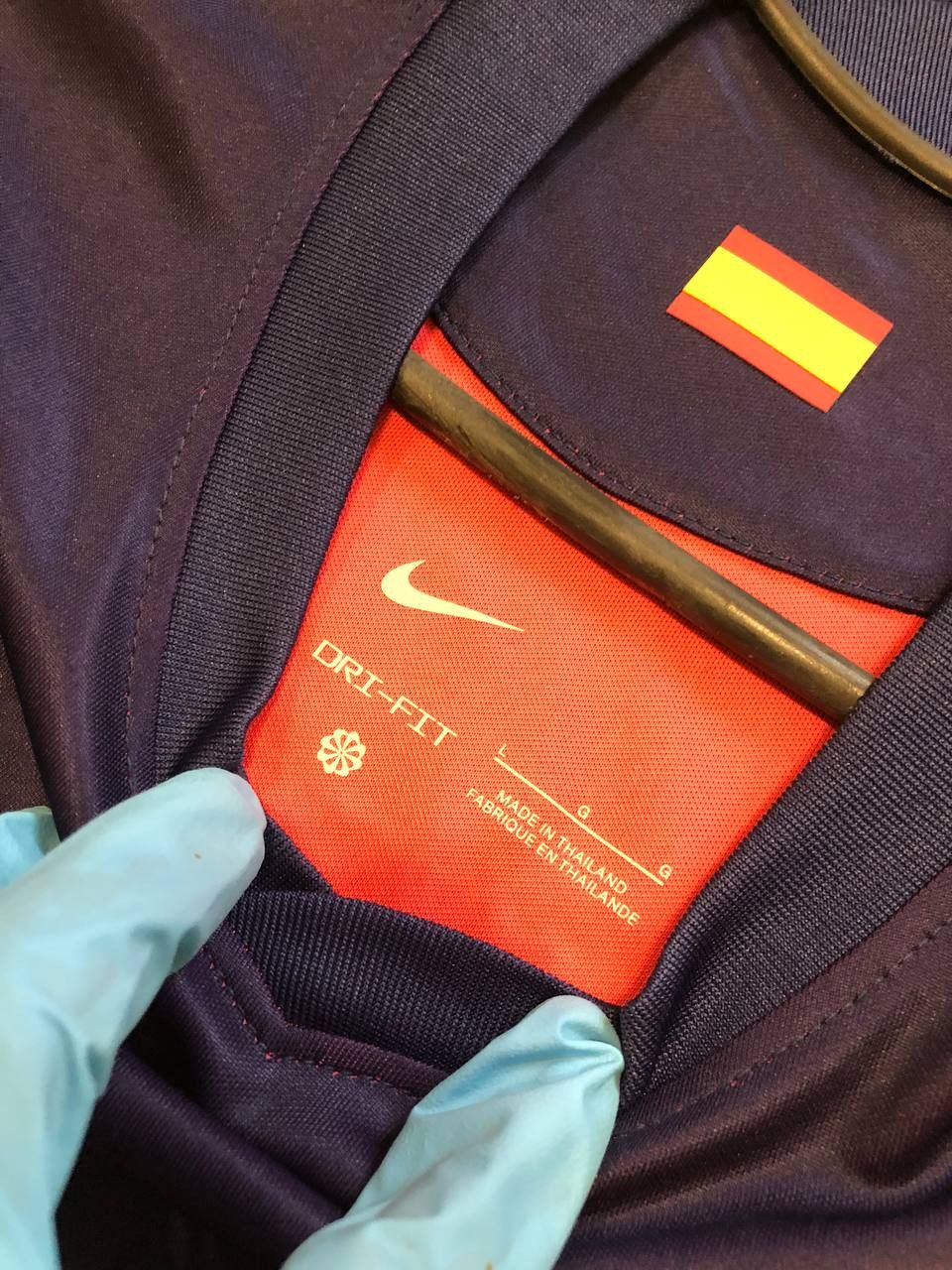 Nike Nike Football Shirt Atletico Madrid Home Soccer jersey Size US L / EU 52-54 / 3 - 2 Thumbnail