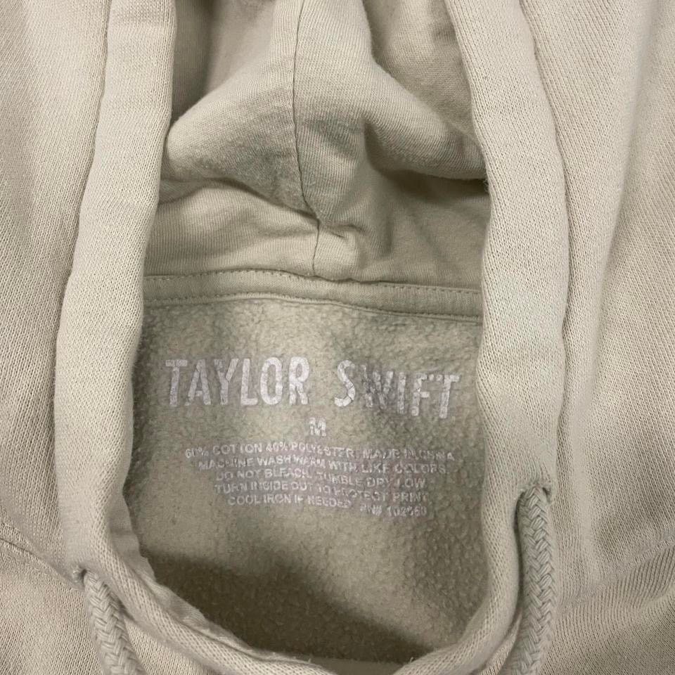 Vintage Taylor swift eras tour hoodie Size US M / EU 48-50 / 2 - 5 Thumbnail