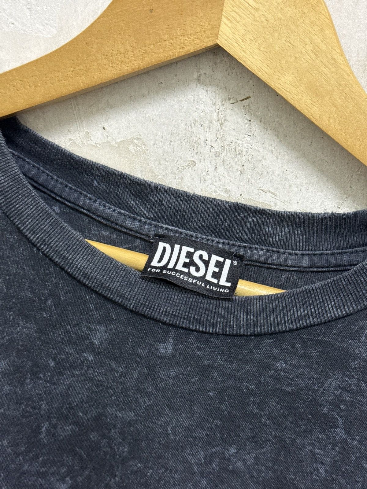 Diesel 2000s Archive Diesel LS Distressed Tees Size US L / EU 52-54 / 3 - 4 Thumbnail