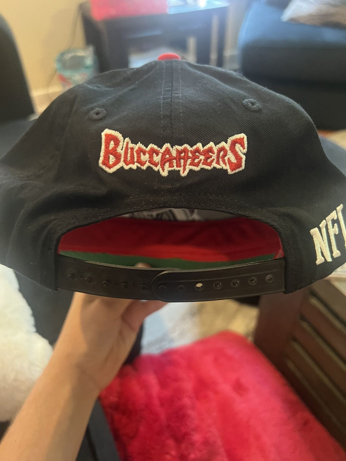 NFL Y2K Vintage NFL Buccaneers hat Size ONE SIZE - 2 Thumbnail