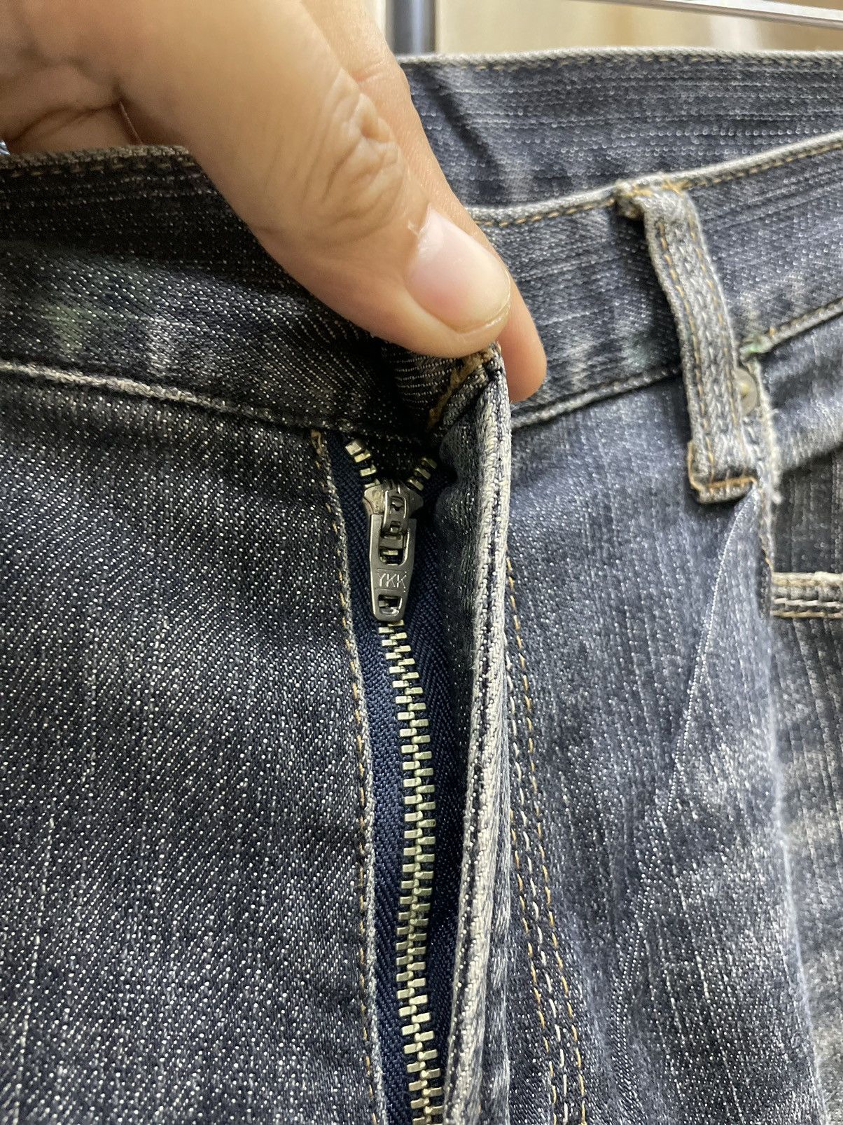 Burberry BURBERRY BLACK LABEL DISTRESSES DENIM Size 30" / US 8 / IT 44 - 9 Thumbnail