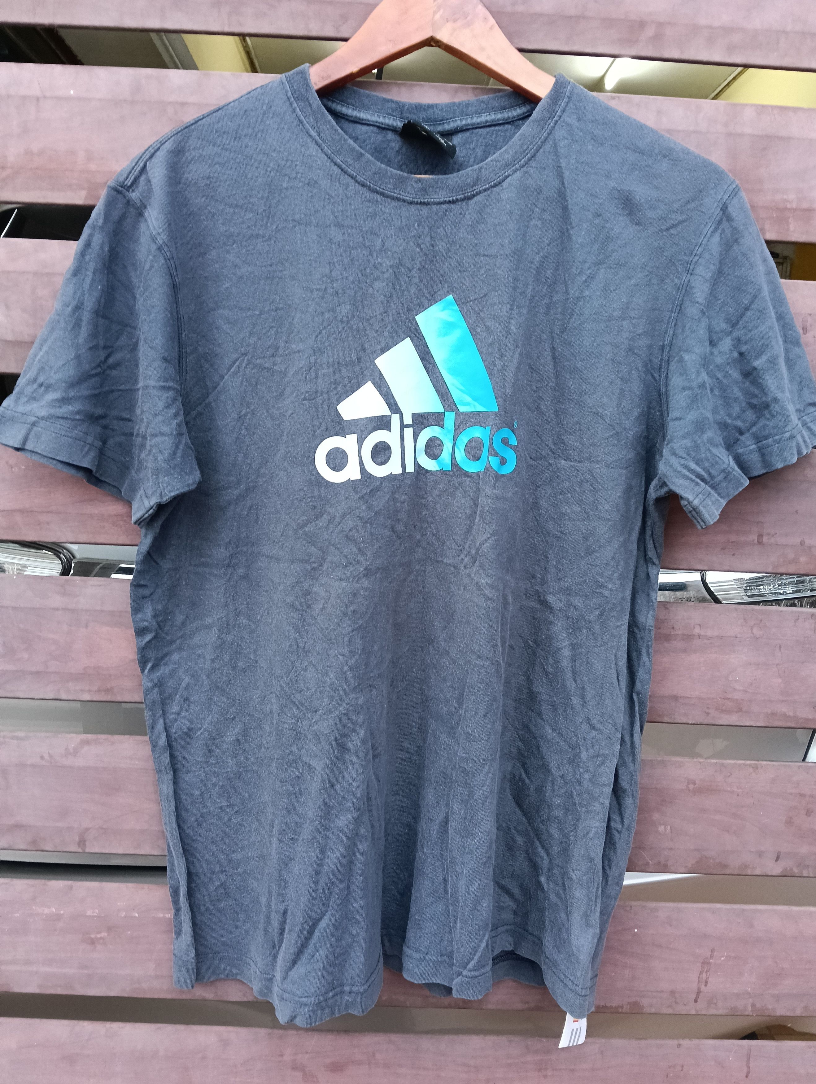 Adidas × Vintage Y2k Adidas centre logo Size US M / EU 48-50 / 2 - 1 Thumbnail