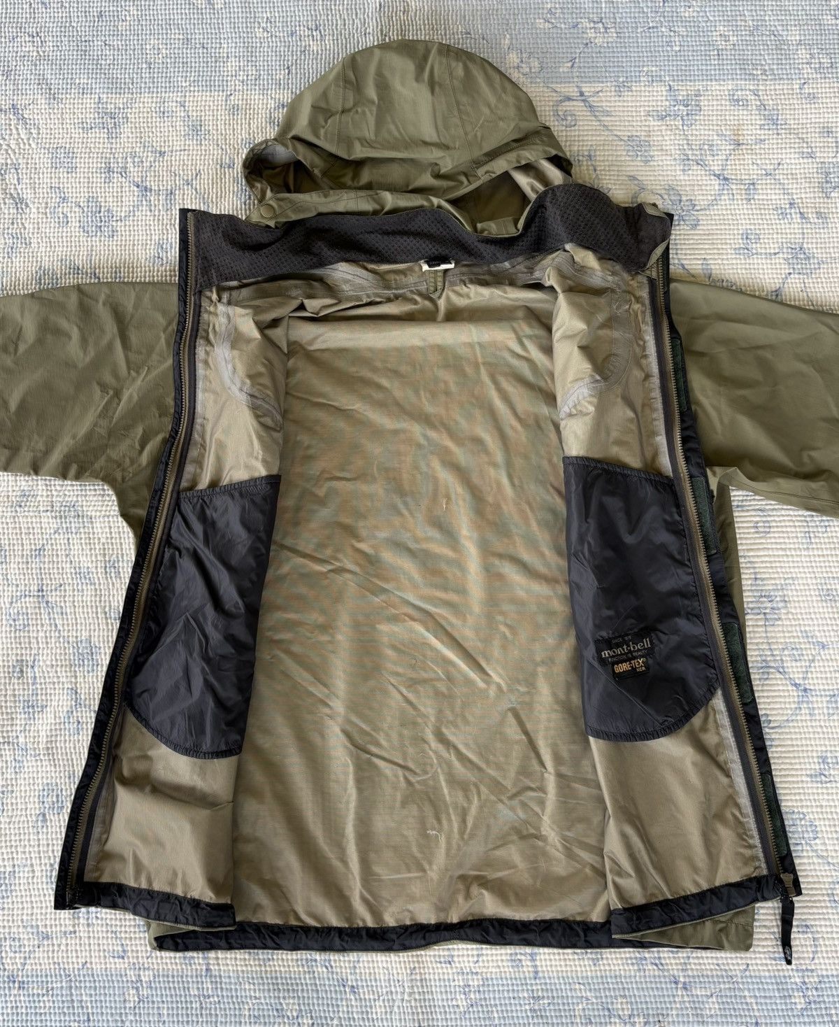 Montbell Montbell Goretex Windbreaker Hoodies Jacket Size US M / EU 48-50 / 2 - 6 Thumbnail