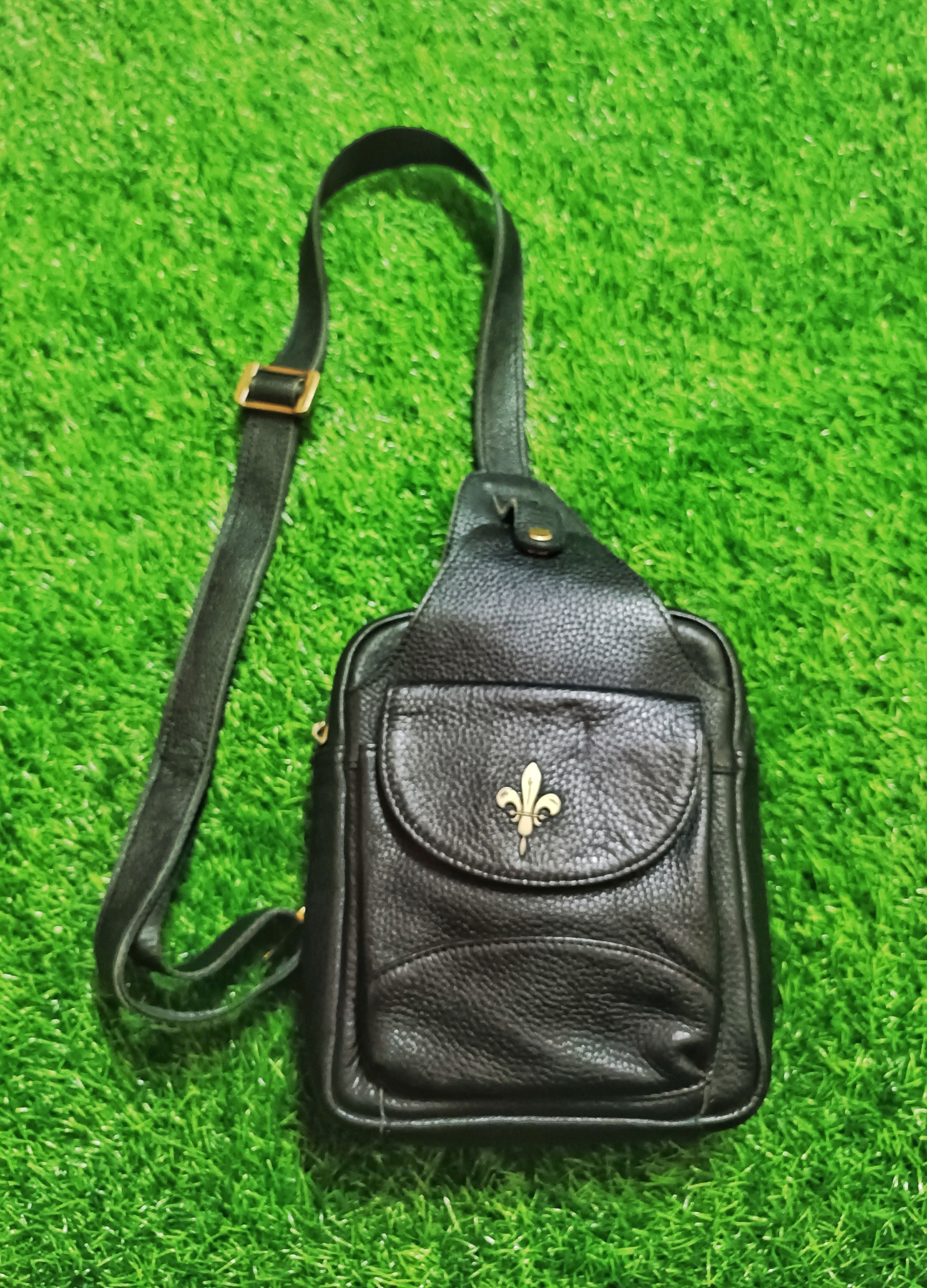 Leather COUNTRY HIDE ORIGINAL LEATHER CHESTBAG POUCHBAG COUNTRYHIDE Size ONE SIZE - 1 Thumbnail