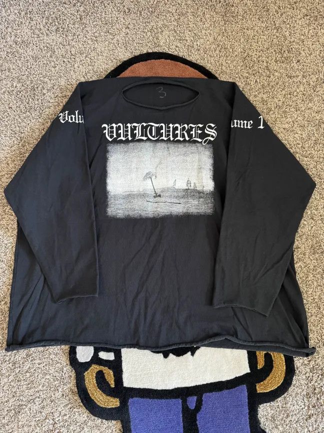 Kanye West Vultures Long Sleeve Tee Size US XL / EU 56 / 4 - 1 Thumbnail