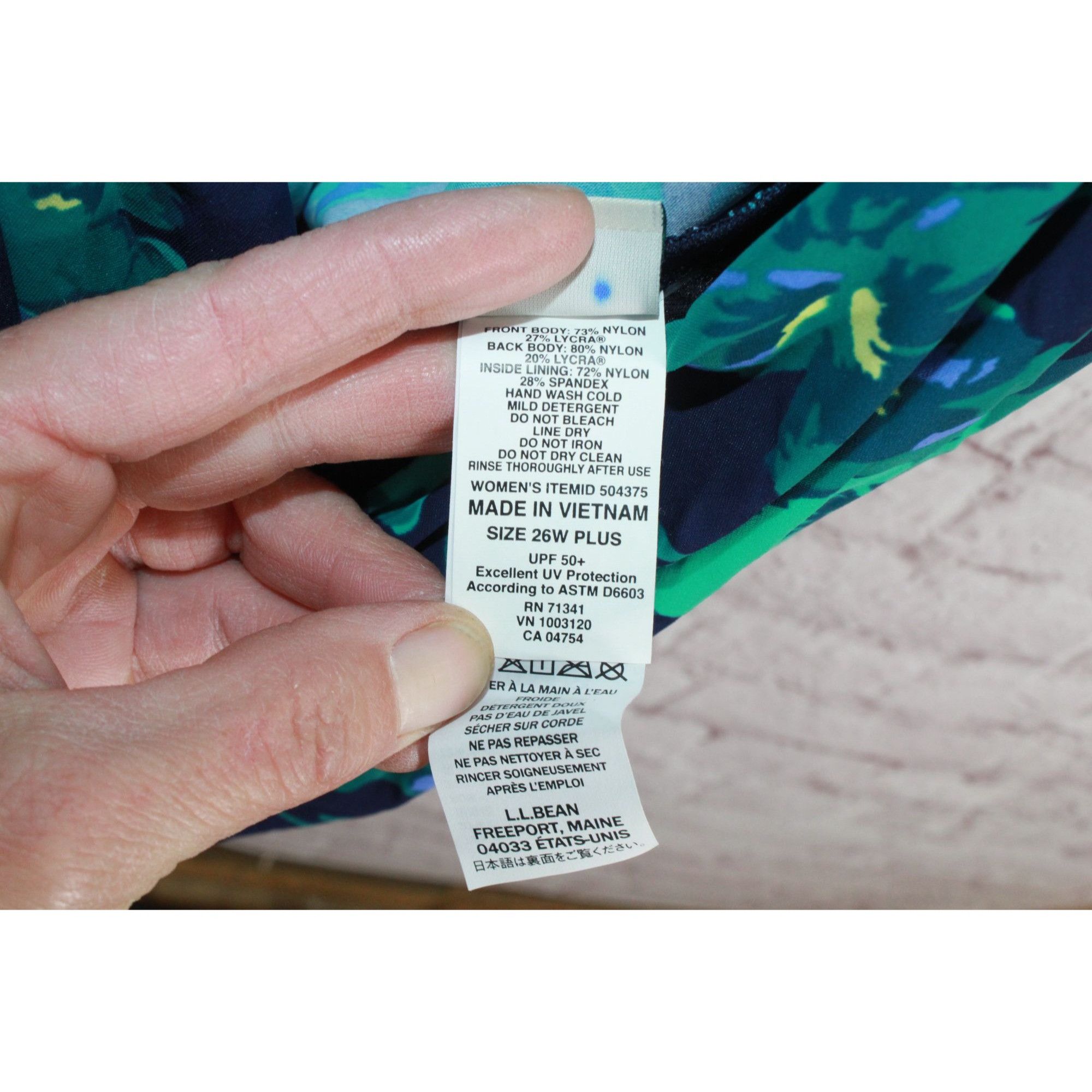 L.L. Bean LL Bean Women's Shaping Swimwear Tanksuit Floral Print Size 4XL / US 24-26 - 8 Thumbnail