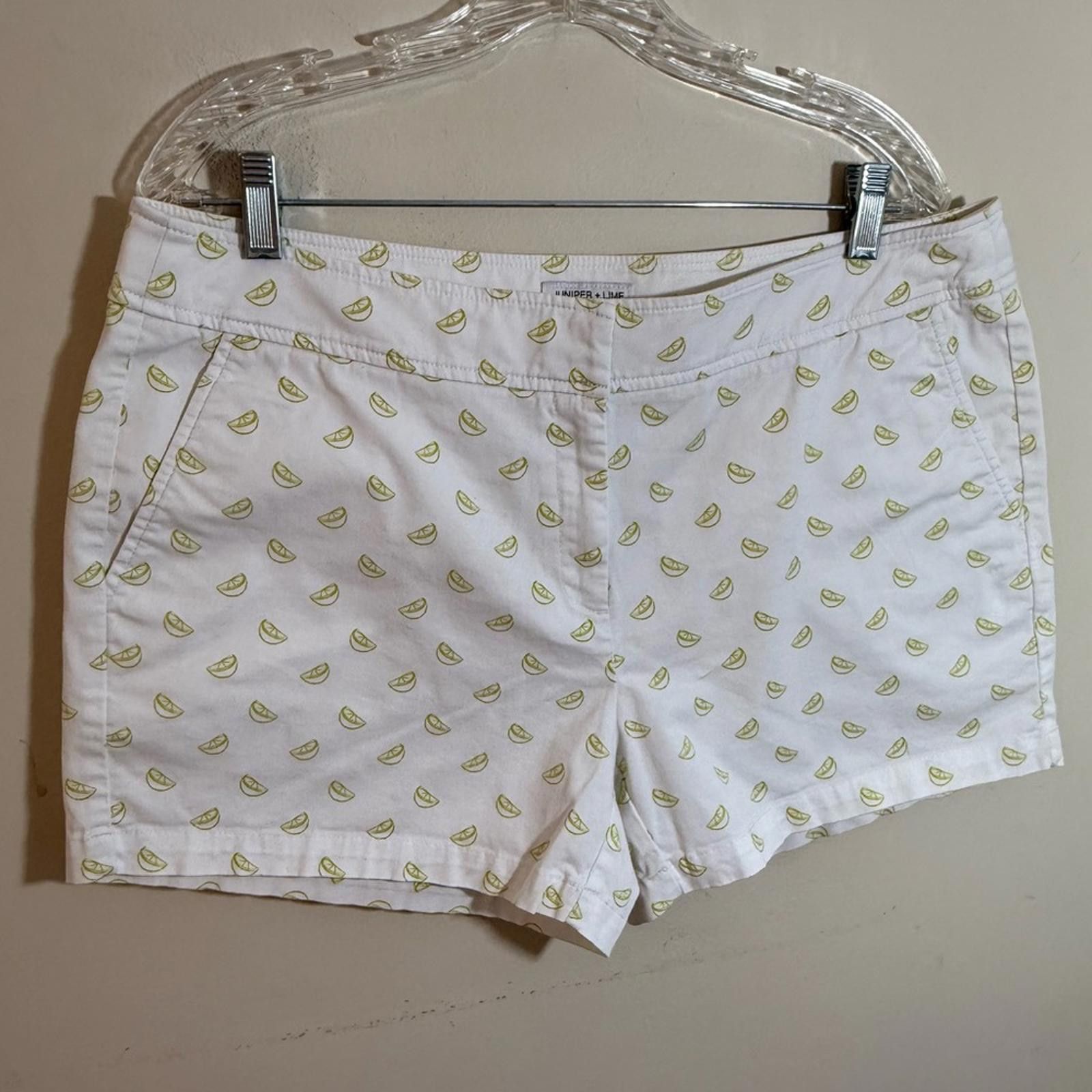 Other Juniper + Lime lime novelty print shorts plus SZ 14 Size 36" / US 14 / IT 50 - 1 Thumbnail