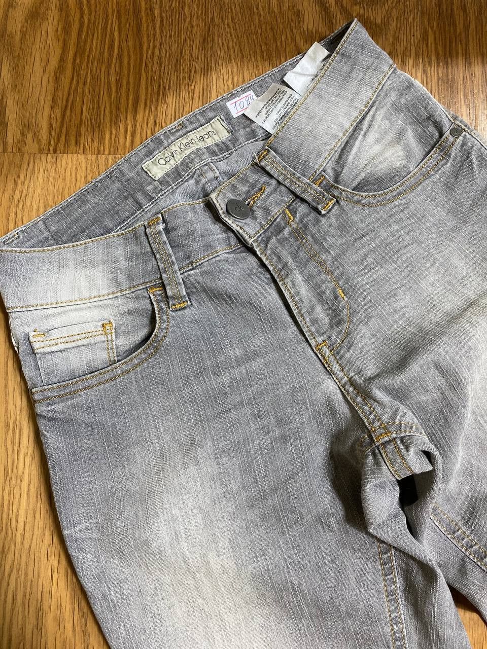 Calvin Klein × Vintage Vintage Y2K Light Wash Calvin Klein Essential Denim Jeans! Size US 26 / EU 42 - 23 Thumbnail