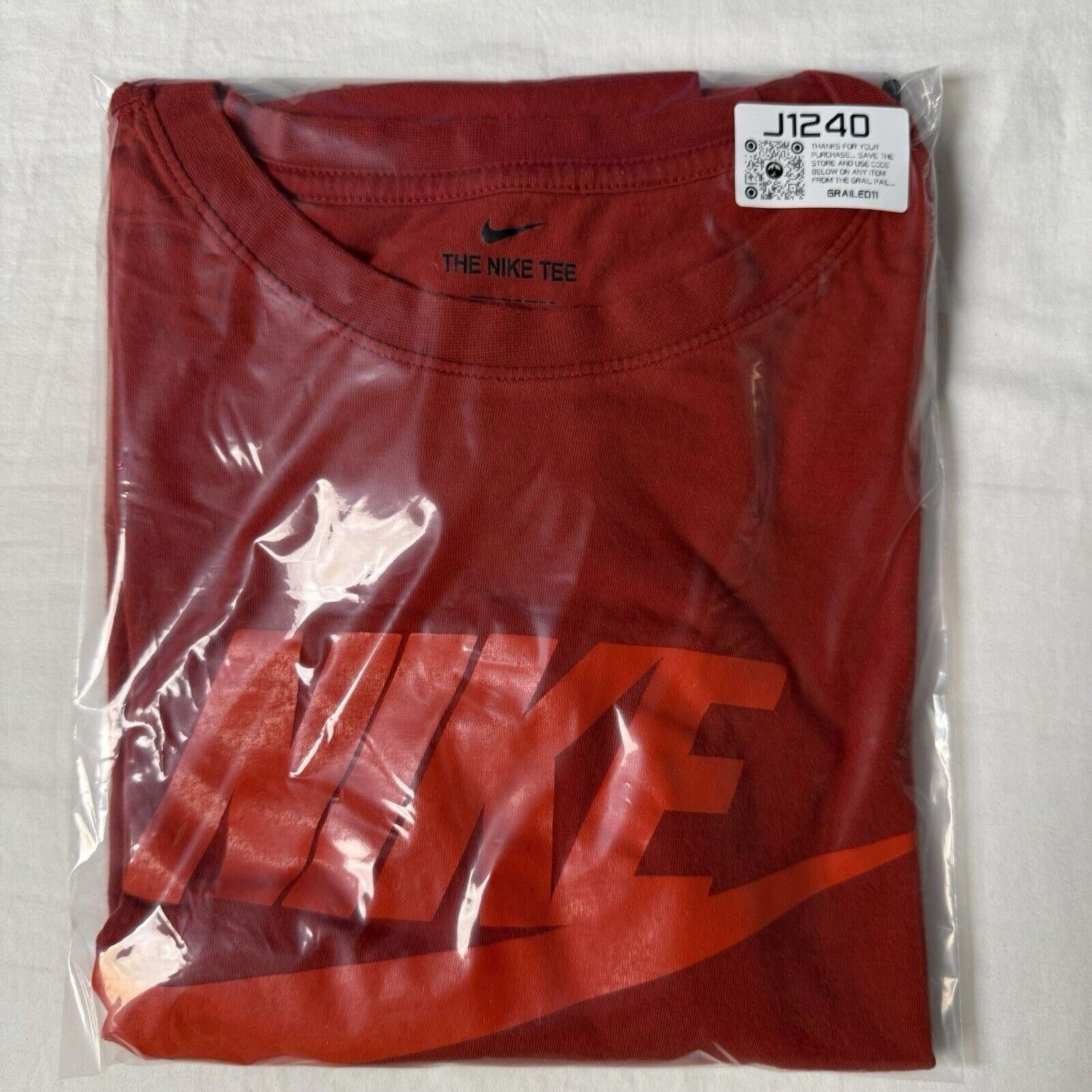 Nike The Nike Tee Logo T-Shirt Short Sleeve Red Men's Sz 2XL Size US XXL / EU 58 / 5 - 8 Thumbnail
