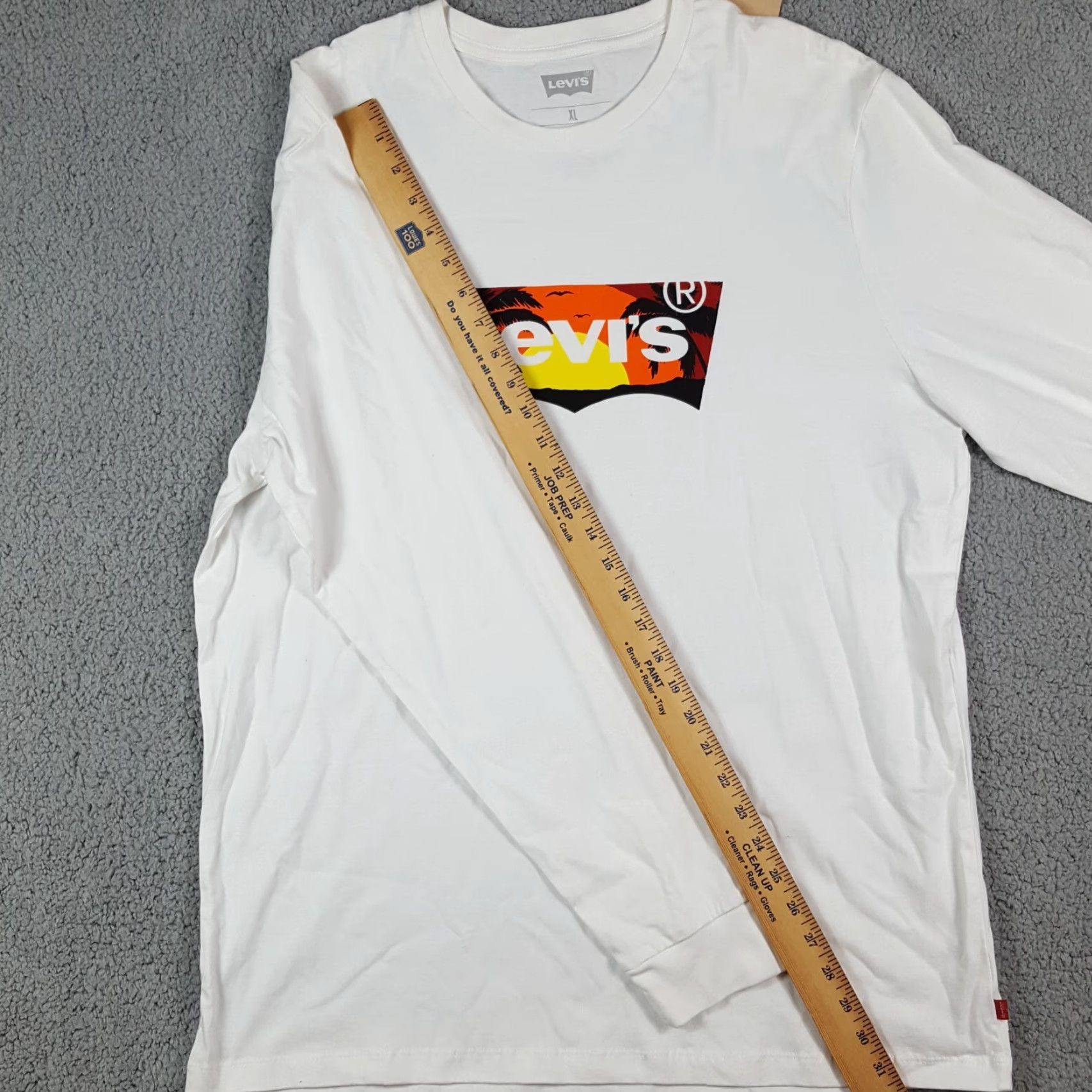 Levi's VINTAGE Levi's Shirt Men's XL Long Sleeve White 00s Beach Logo Levi Strauss Red Tab T Shirt Mens Size US XL / EU 56 / 4 - 7 Thumbnail