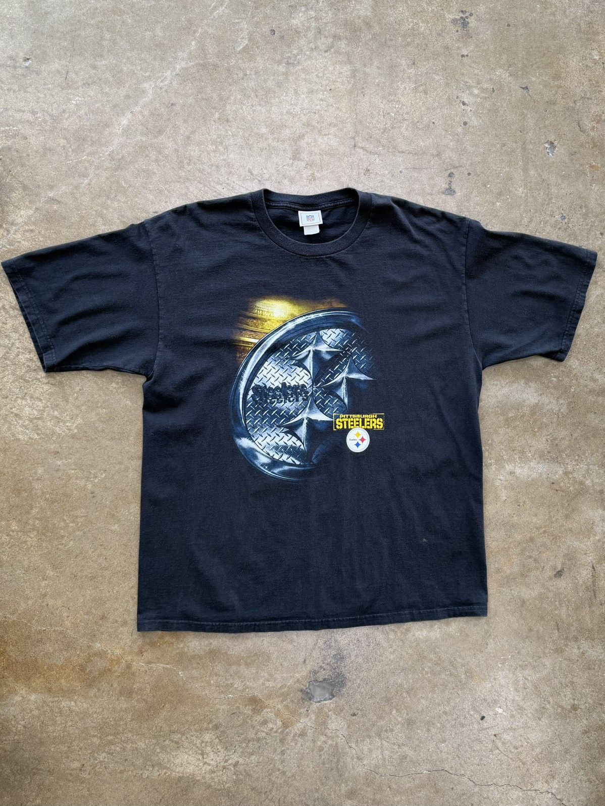 Vintage Vintage NFL Pittsburgh Steelers Football Iron Tee XL Size US XL / EU 56 / 4 - 2 Thumbnail