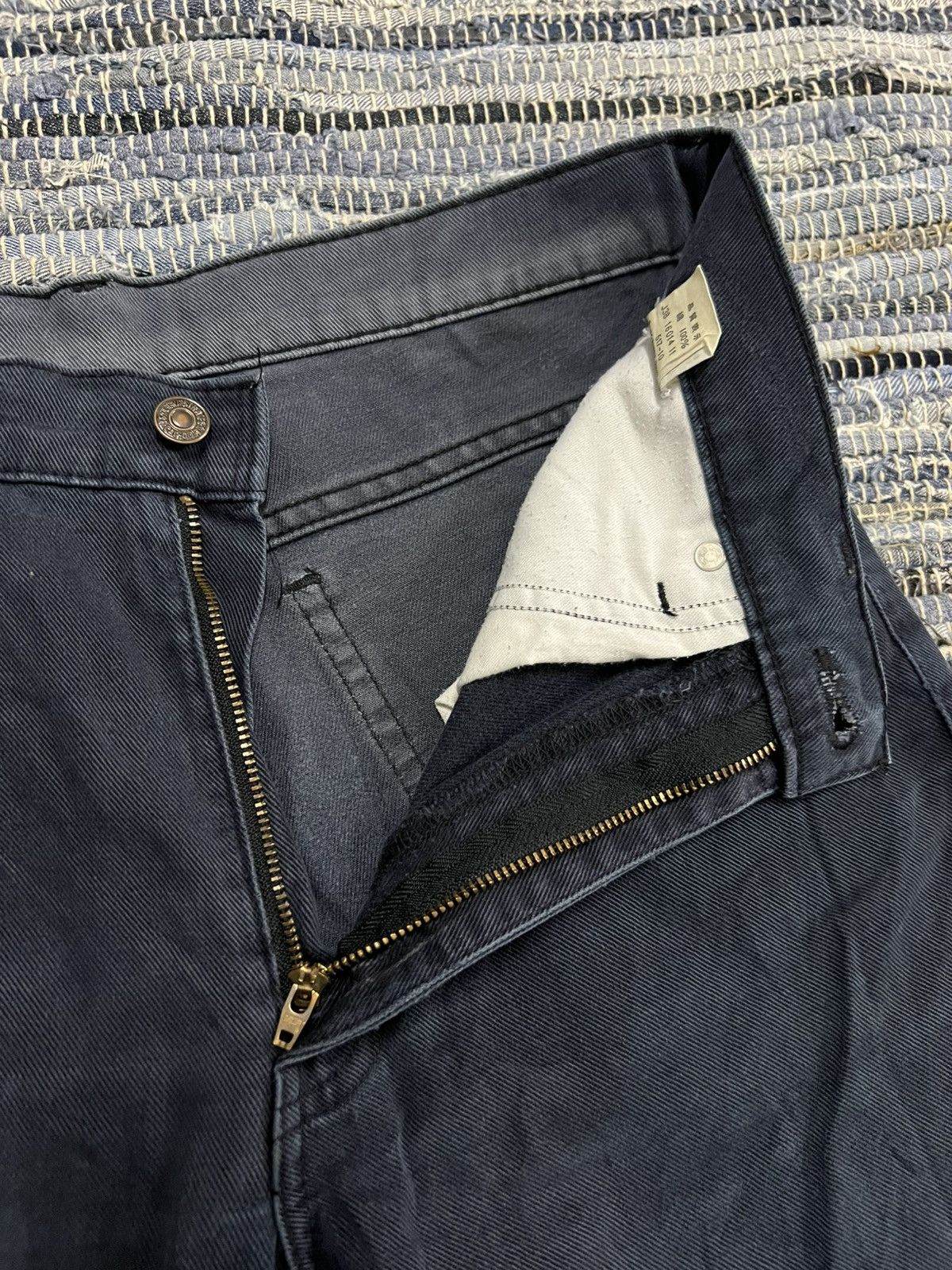 Levi's Vintage Clothing Vintage 1996 Levis 517 White Tab Flare Hem Distressed Jean Size US 32 / EU 48 - 9 Thumbnail