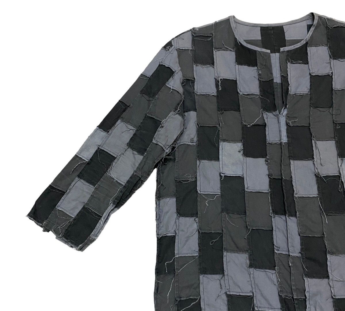 Attachment Rare Design Vintage Brand Attachment Patchwork T-shirt 2000s Size US S / EU 44-46 / 1 - 5 Thumbnail