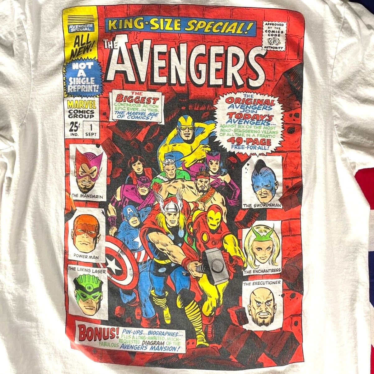 Marvel Comics AVENGERS T-shirt Mens (L) Captain America Graphic Unisex Size US L / EU 52-54 / 3 - 3 Thumbnail