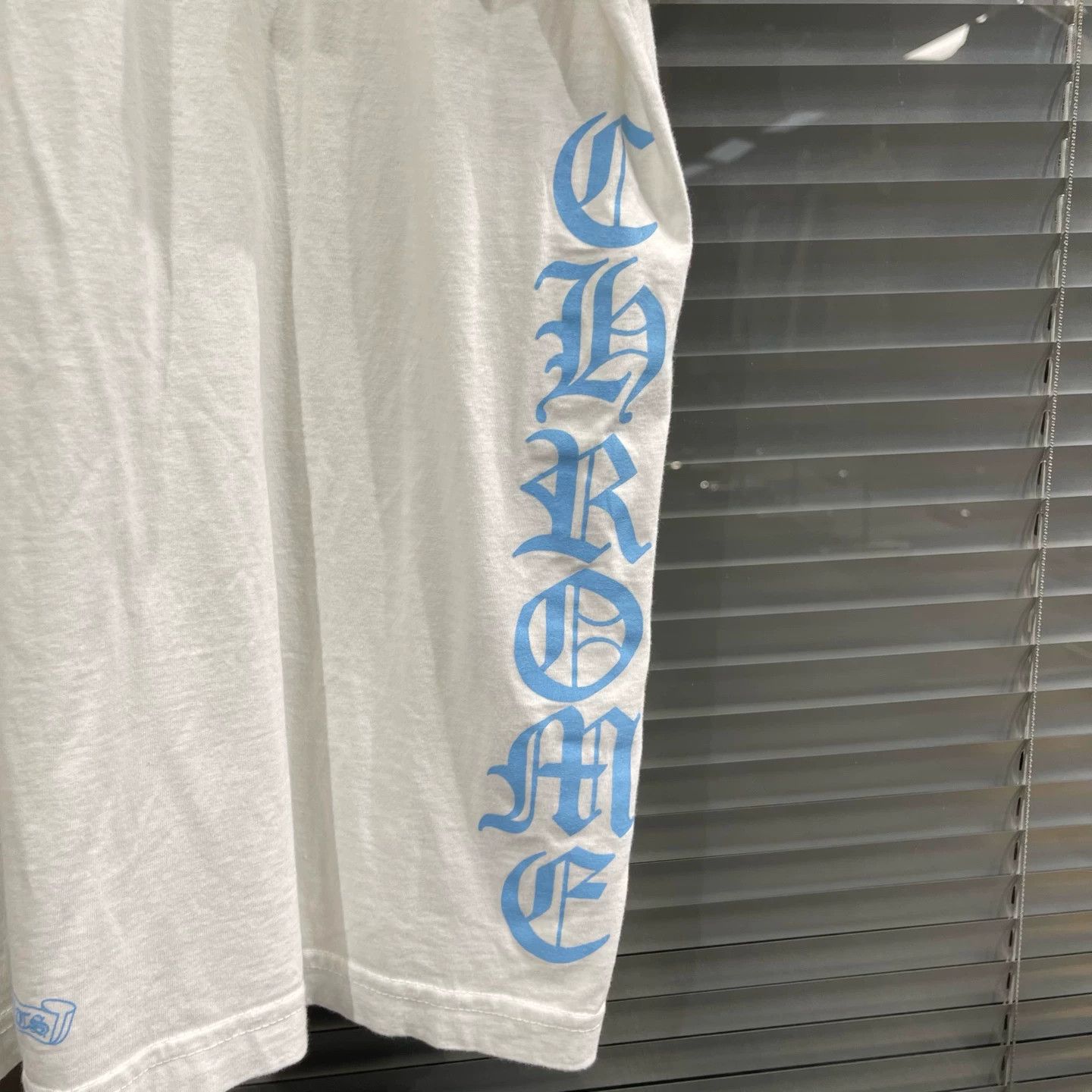 Chrome Hearts Chrome Hearts White SS T Side Blue Sanskrit XL 99 Size US XL / EU 56 / 4 - 5 Thumbnail