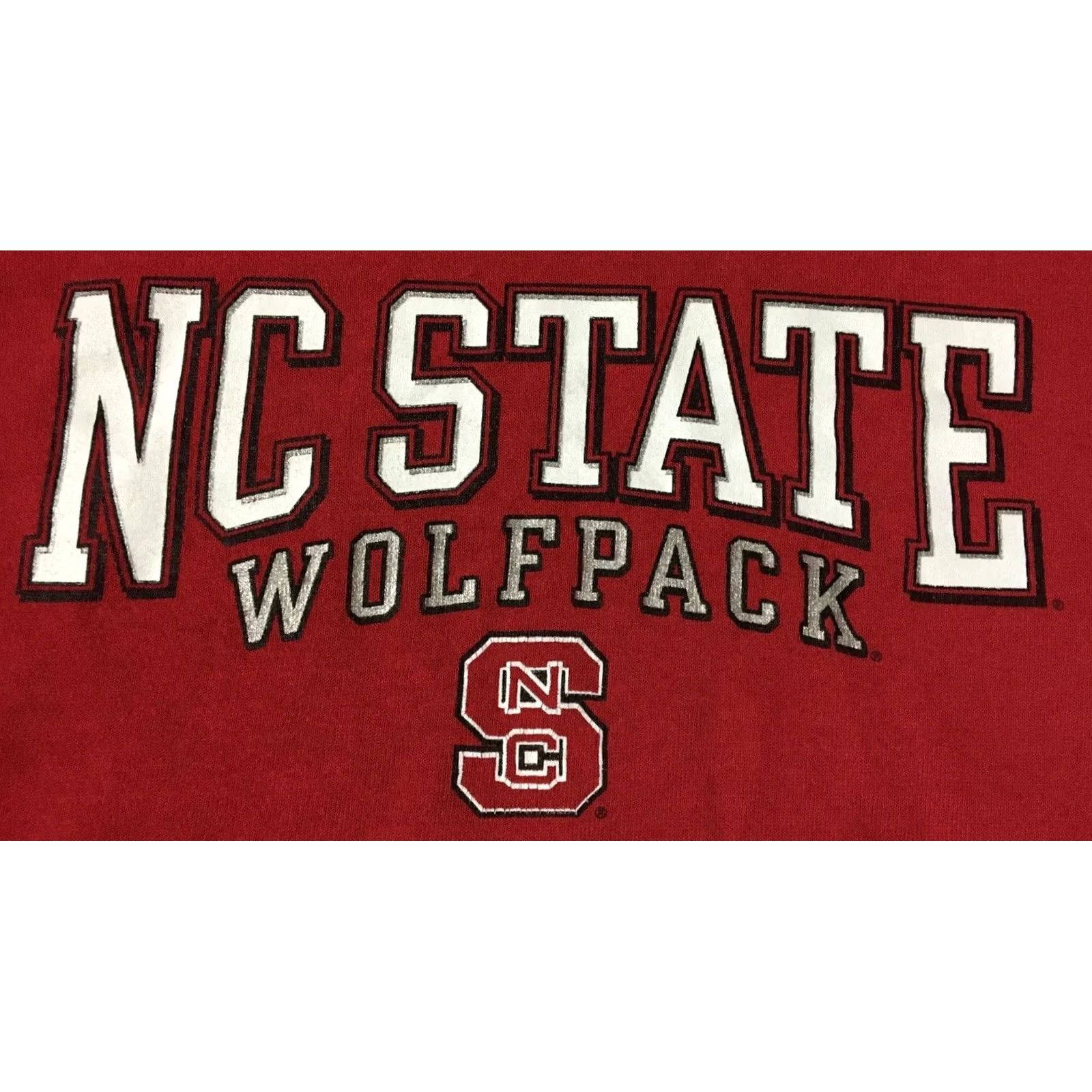 Vintage VINTAGE NC State Wolfpack Hoodie S Mens Red 90s 80s Fashion University USA Football College Spellout Pullover Sweatshirt Size US S / EU 44-46 / 1 - 2 Thumbnail