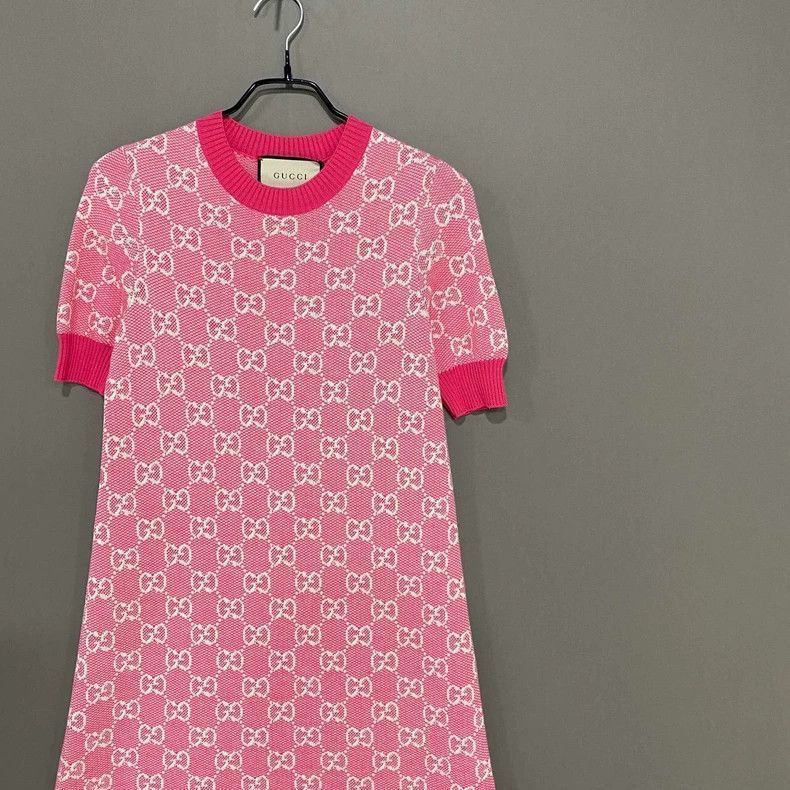 Gucci Pink Logo Print Dress by Gucci-2505 Size XS / US 0-2 / IT 36-38 - 2 Thumbnail