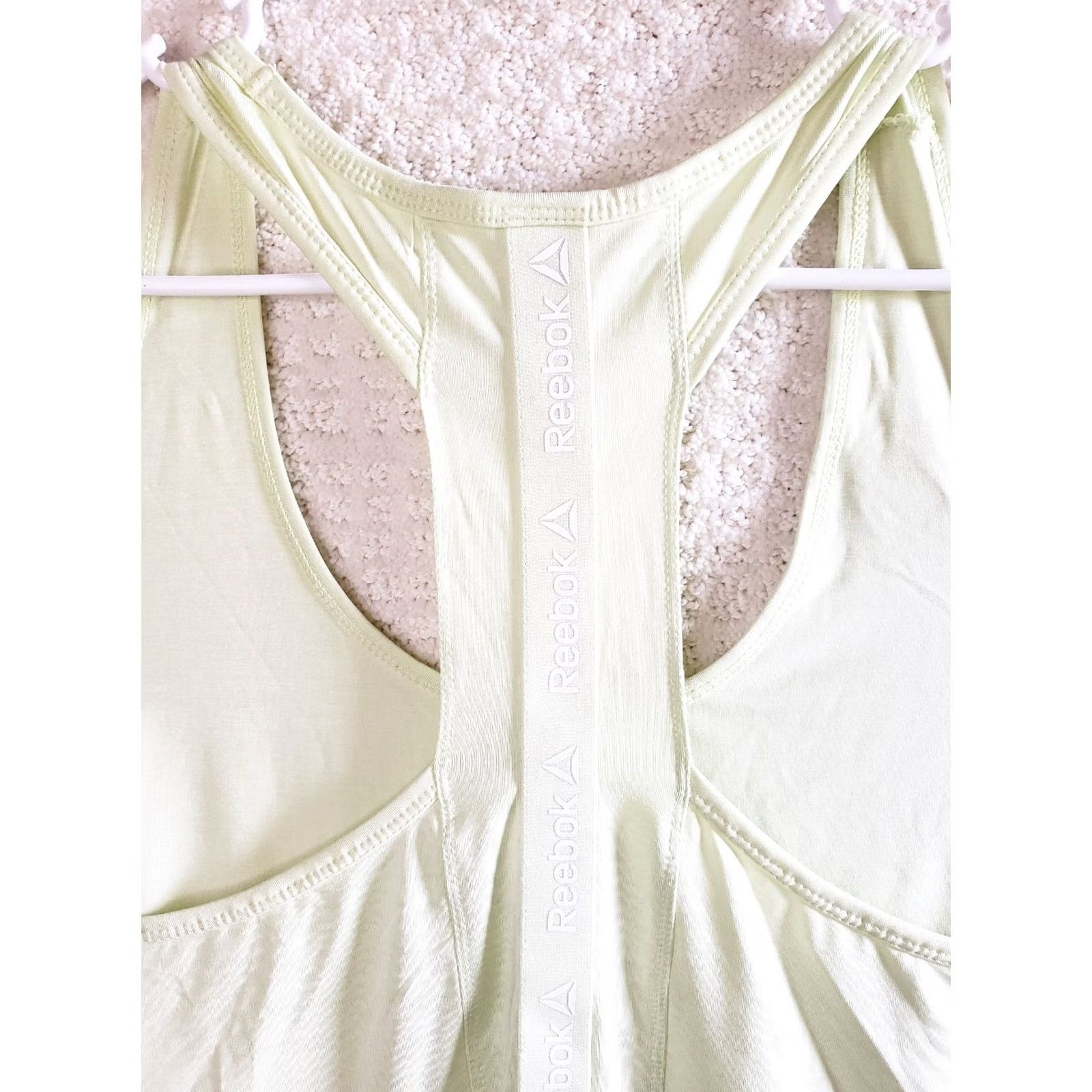 Reebok VINTAGE Reebok Women's Tank Shirt 2XL Mint Green Crossover Back Yoga Gym Lightweight Moisture Wicking Running Workout Top Size XXL / US 16-18 / IT 52-54 - 6 Thumbnail