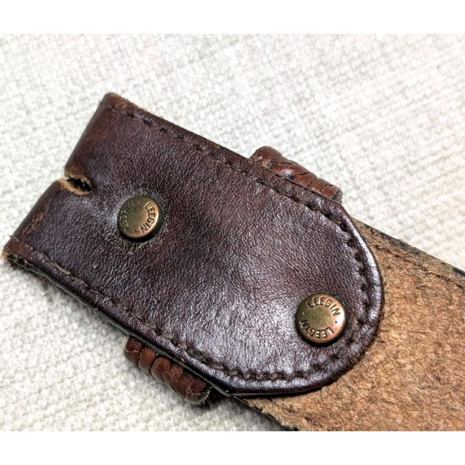Vintage VINTAGE Silver Creek belt western belt Tooled cowhide leather 42 brown USA Made 42/43 Buckle Western Mens Size 42 - 7 Thumbnail