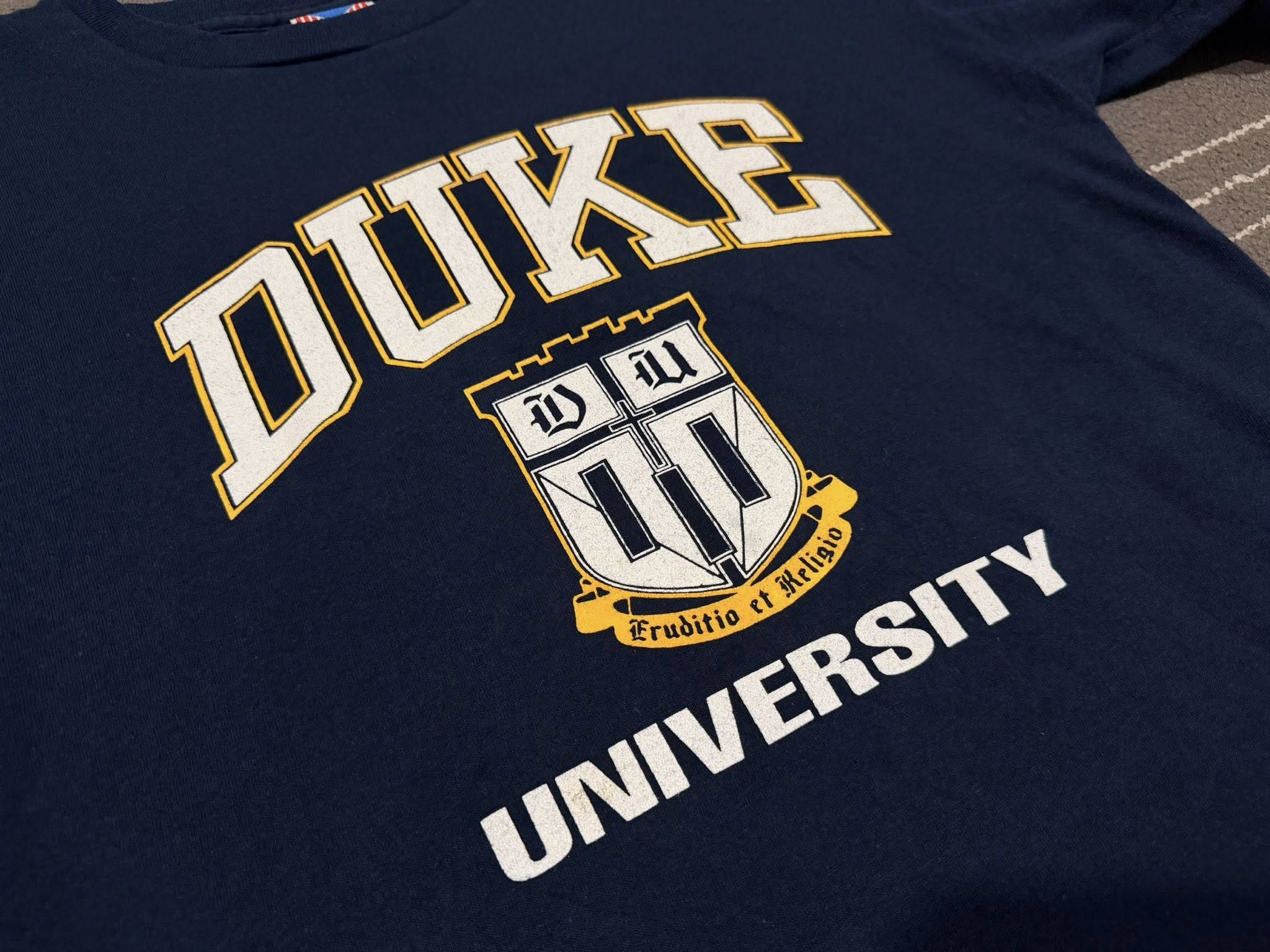 Vintage Vintage DUKE UNIVERSITY X U S COLLEGE tee S 2251 Size US S / EU 44-46 / 1 - 6 Thumbnail