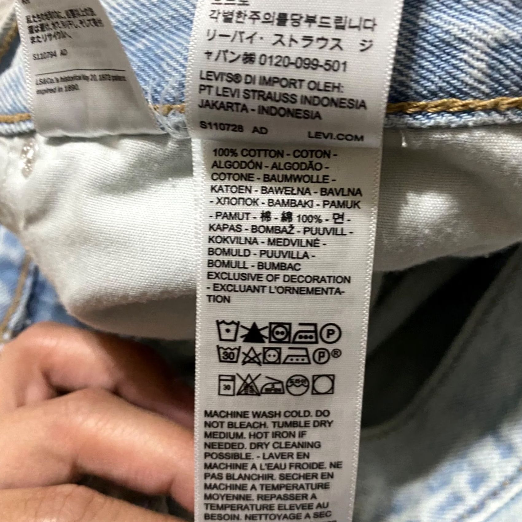 Levi's Levi's Womens Bermuda Shorts 34 Blue Denim High Rise 100% Cotton Rich Lot NWT jeans Bermuda 34 Womens Levi's Shorts Blue Denim High Rise Bermuda 34 Size 24" / US 00 / IT 34 - 4 Thumbnail