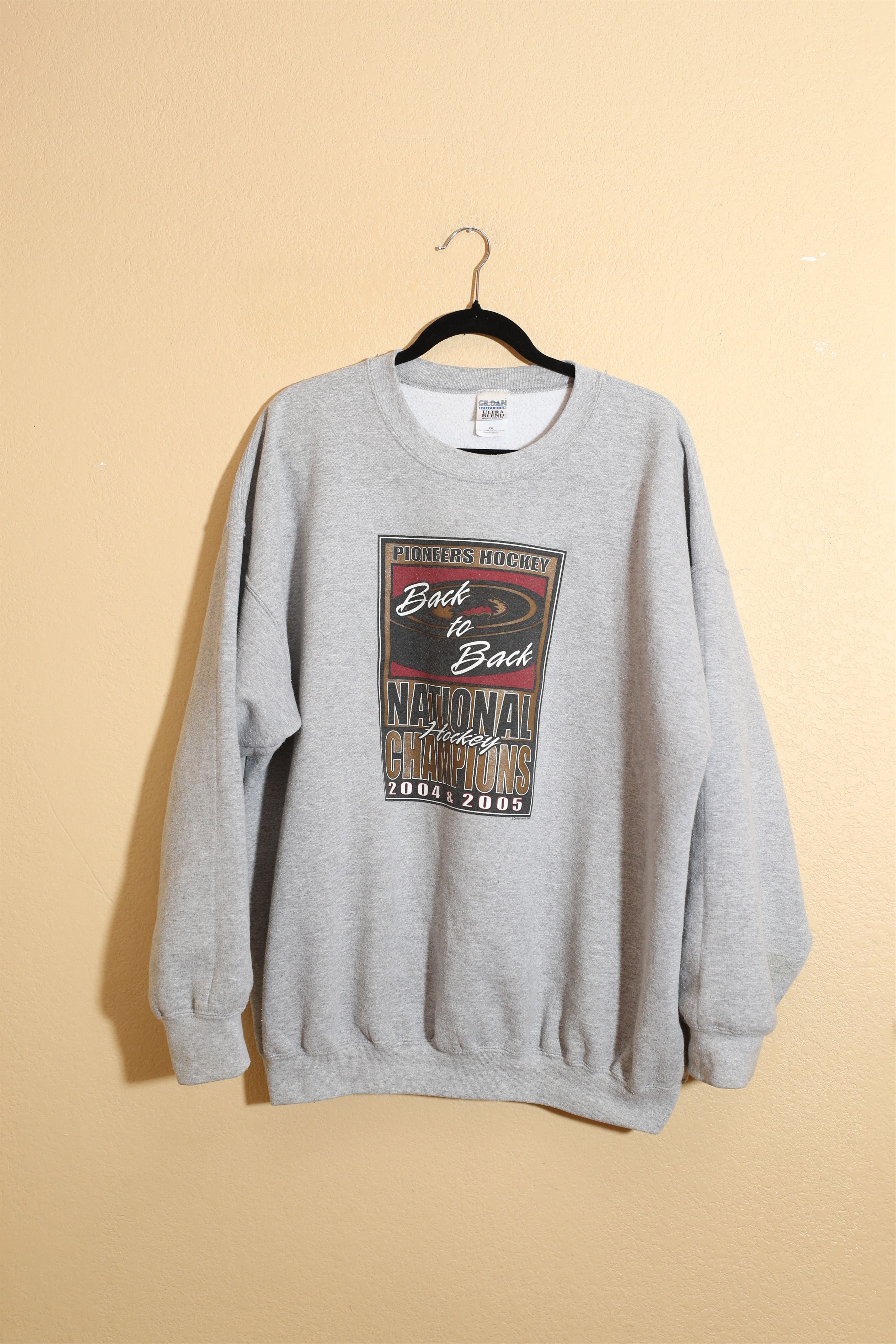 Gildan Pioneer Hockey Back to Back National Champs 04 & 05 (XXL) Size US XXL / EU 58 / 5 - 1 Thumbnail