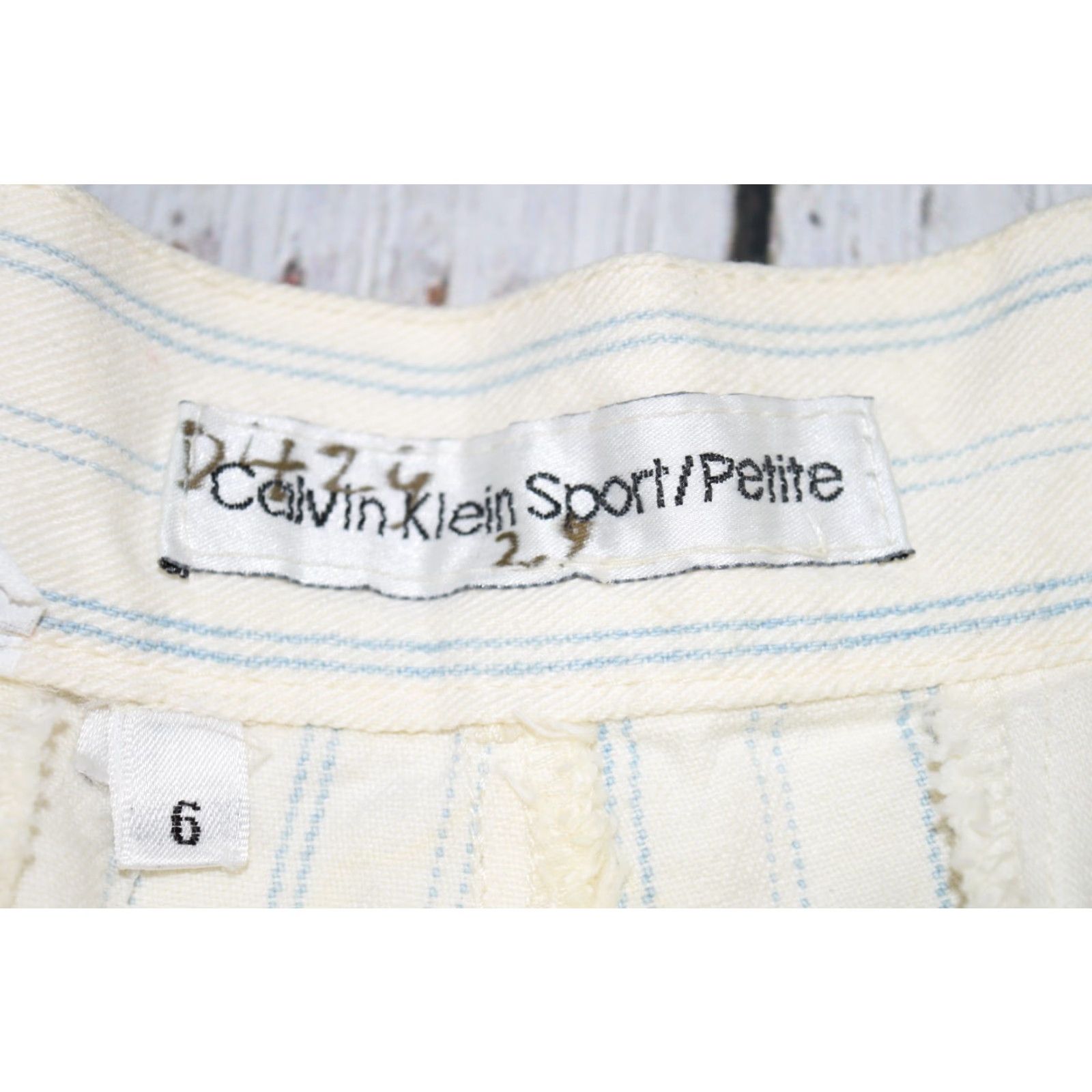 Calvin Klein Vintage Calvin Klein Women's Shorts 1990s High Waist Denim Striped Yachting Italy Size 4 Size 27" / US 4 / IT 40 - 4 Thumbnail