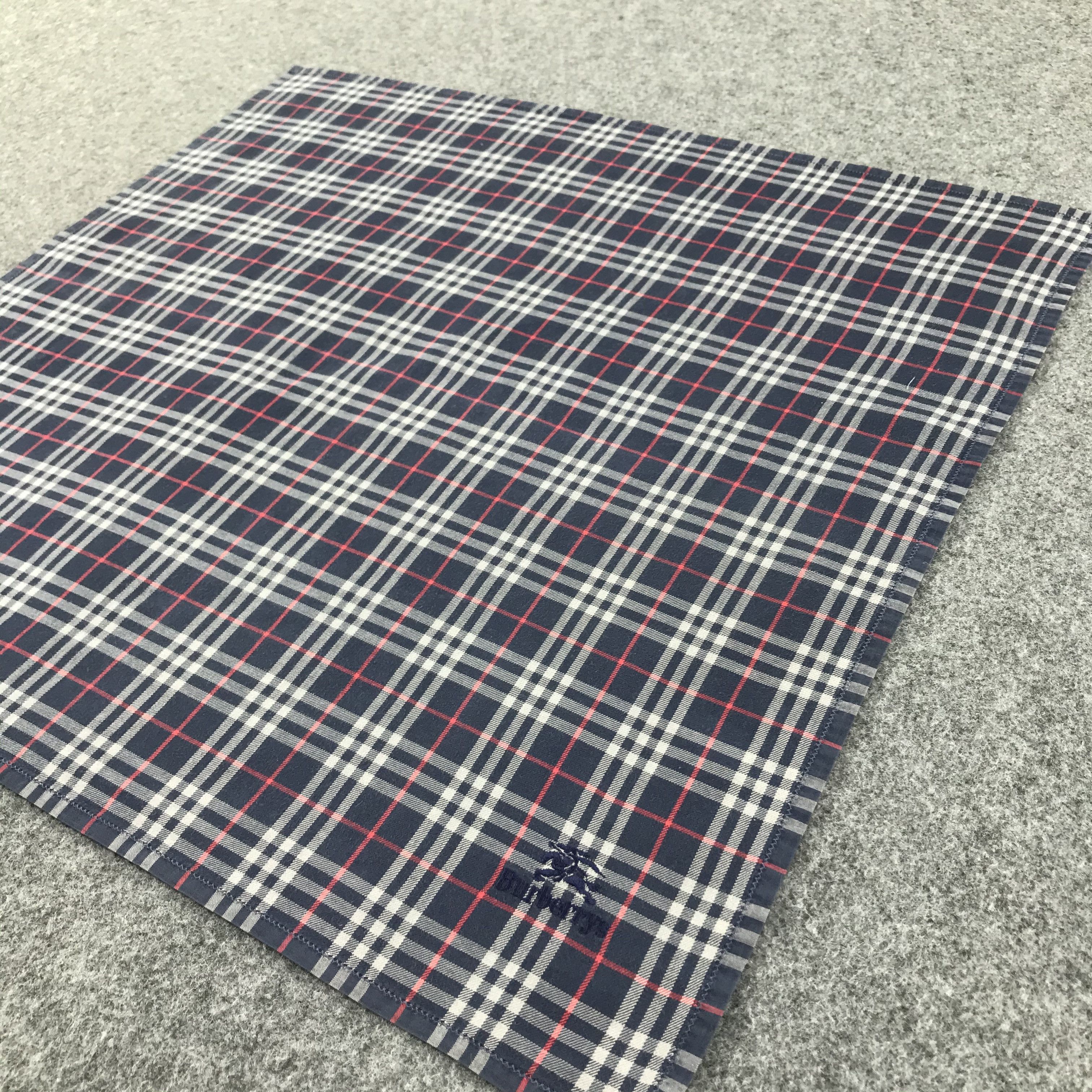 Burberry Burberrys Nova Check Handkerchief Neckerchief Bandana H327 Size ONE SIZE - 5 Thumbnail