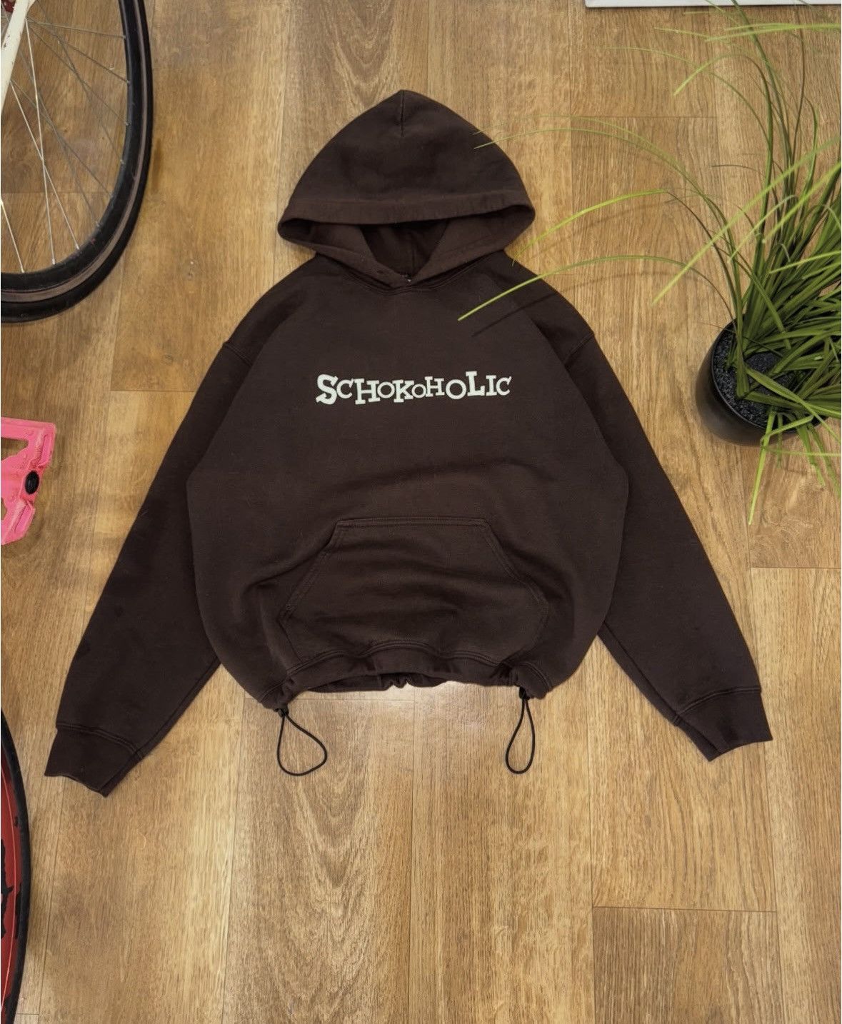 Vintage “SCHOKOHOLIC” VINTAGE GILDAN HUMOR BOXY FIT BROWN HOODIE Size M / US 6-8 / IT 42-44 - 1 Thumbnail