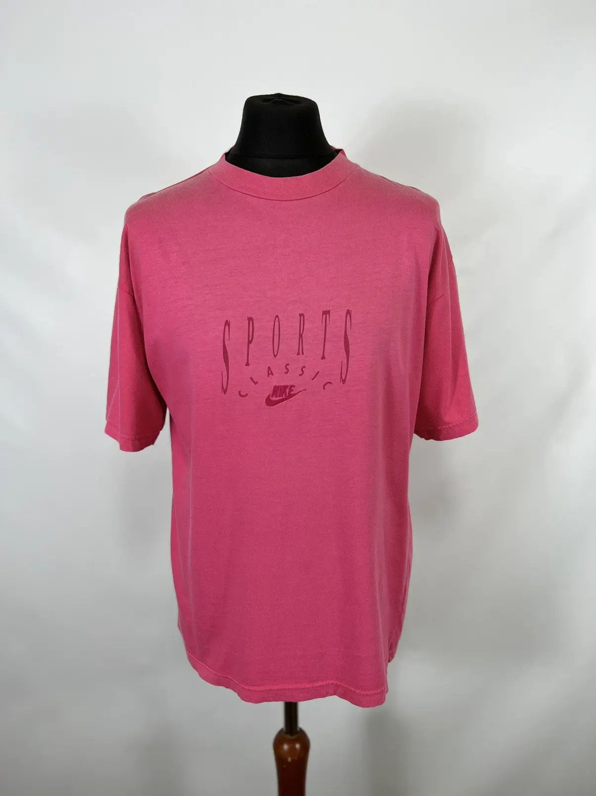 Nike Vintage Nike 90’s embroidered logo T-shirt Size US XL / EU 56 / 4 - 1 Thumbnail