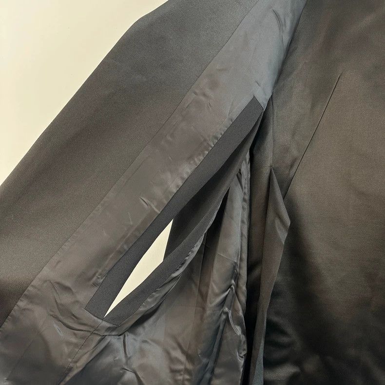 Givenchy Givenchy Tailcoat Cloak Jacket, Size 36 Size US L / EU 52-54 / 3 - 5 Thumbnail