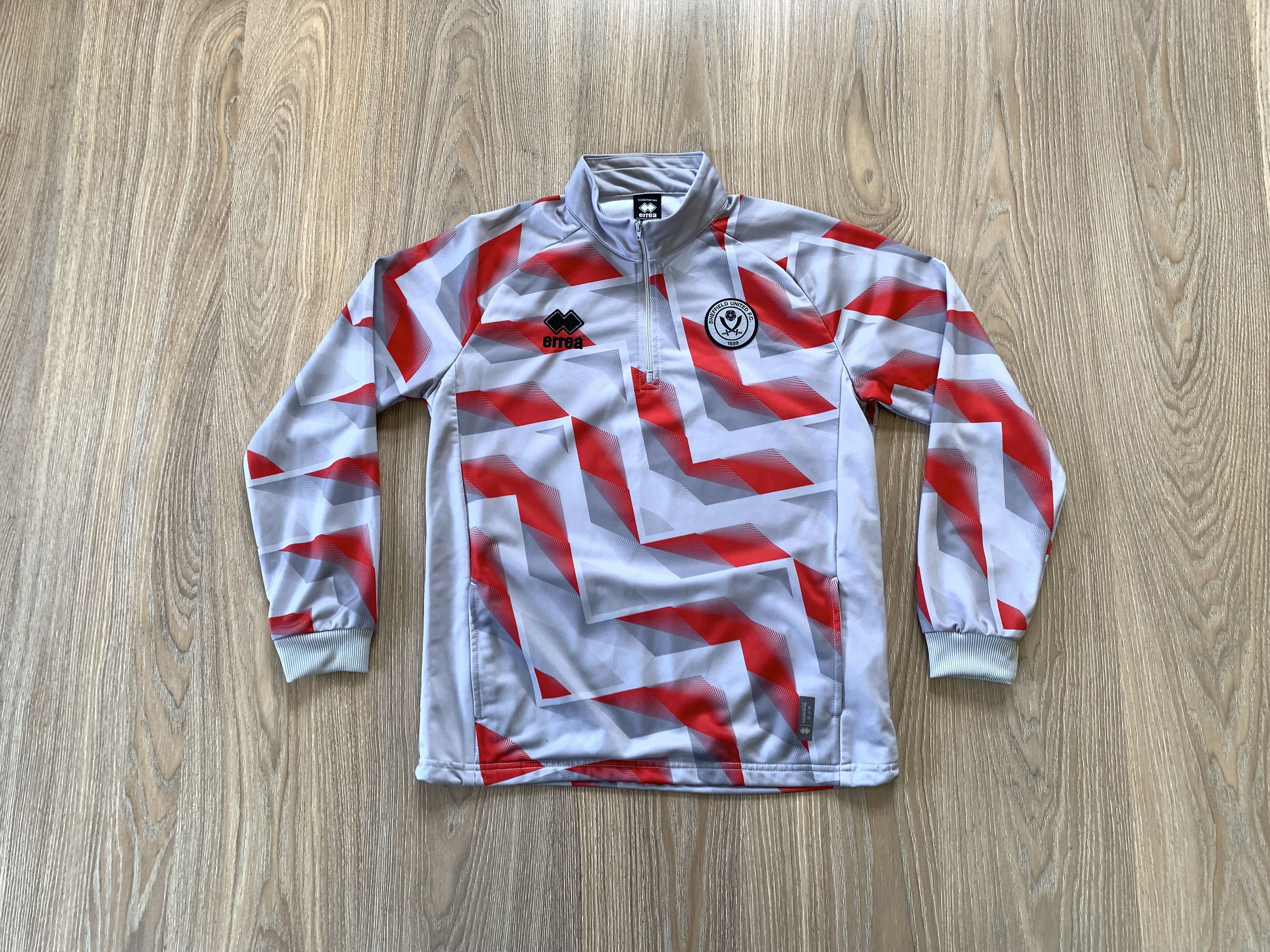 Errea Errea Sheffield United FC Training Rashguard Size US M / EU 48-50 / 2 - 1 Thumbnail
