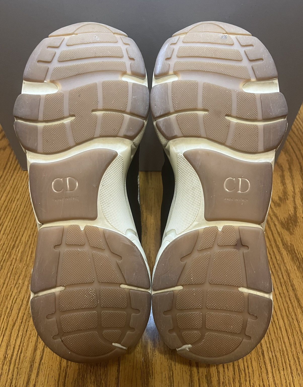 Dior Dior B22 Sneaker (Coffee/Violet) Size US 11 / EU 44 - 6 Thumbnail