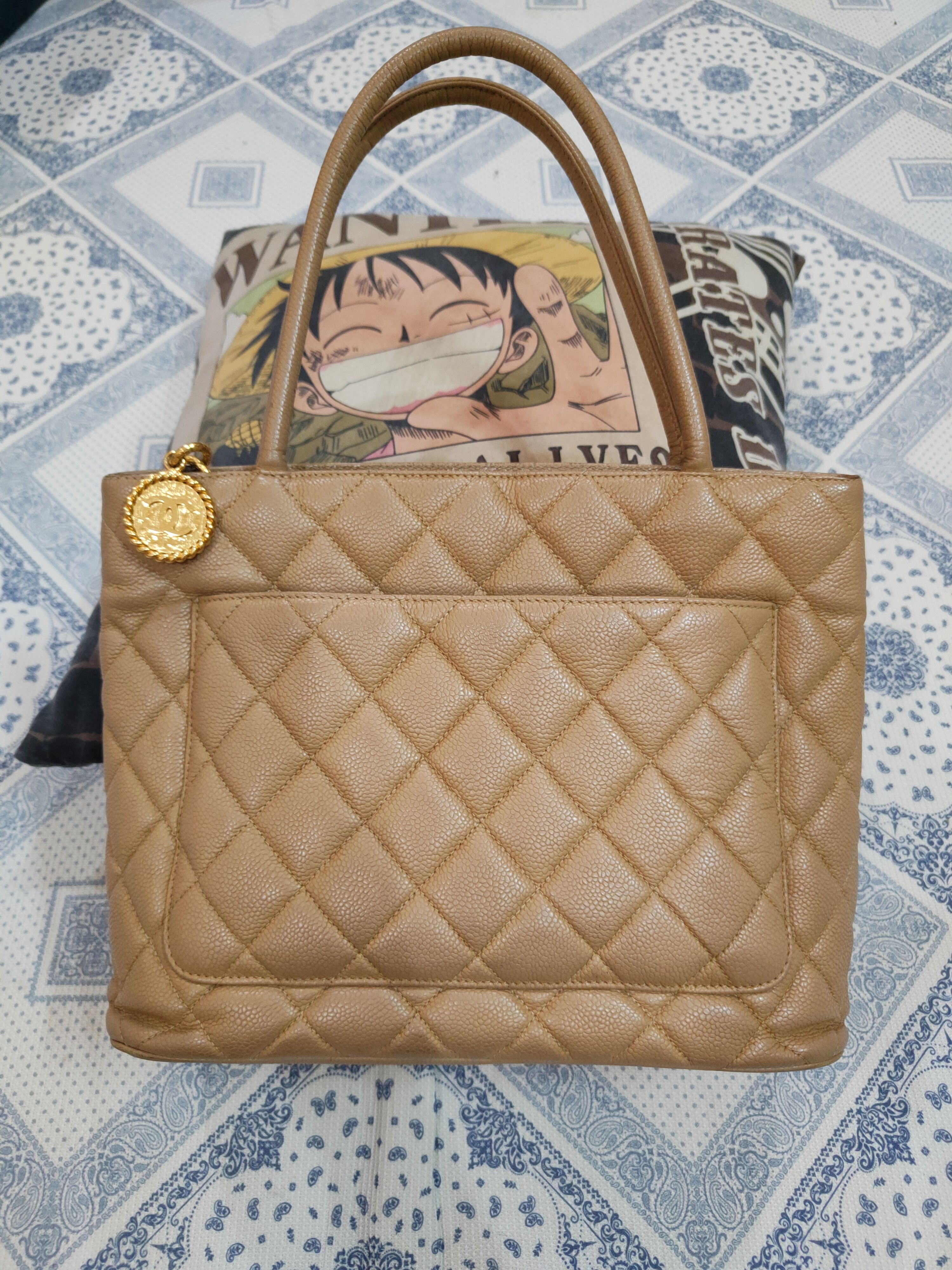 Chanel Chanel Medallion Big Logo Tote Bag Size ONE SIZE - 2 Thumbnail