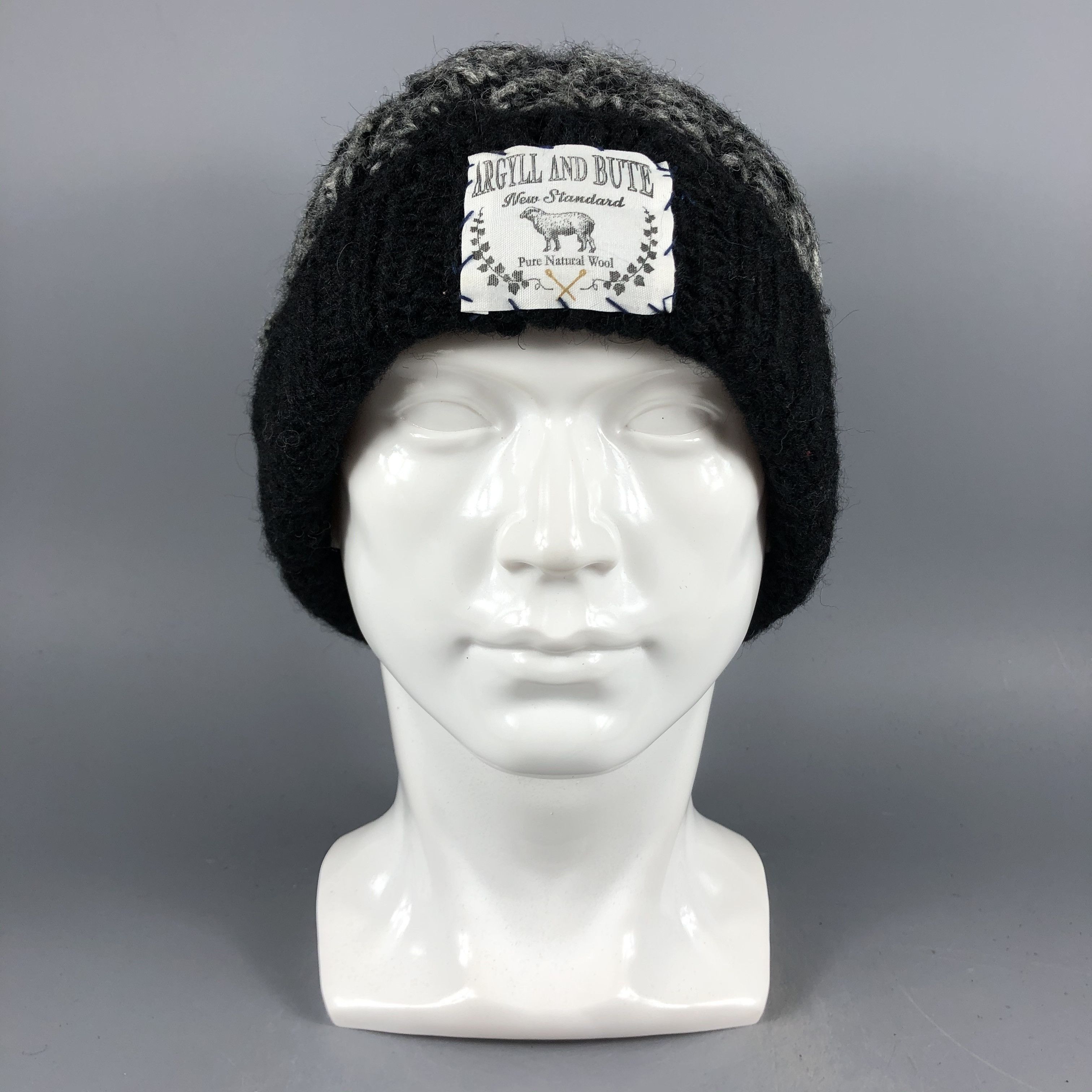 image of Vintage Argyll And Bute Ribbed Beanie Snow Hat Snow Cap -D928, Men's