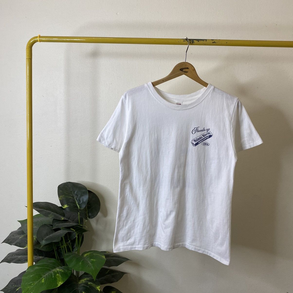 Edwin Vintage Y2K Edwin Walnuts Biscuits Rare Graphic Tshirt Size US M / EU 48-50 / 2 - 6 Thumbnail
