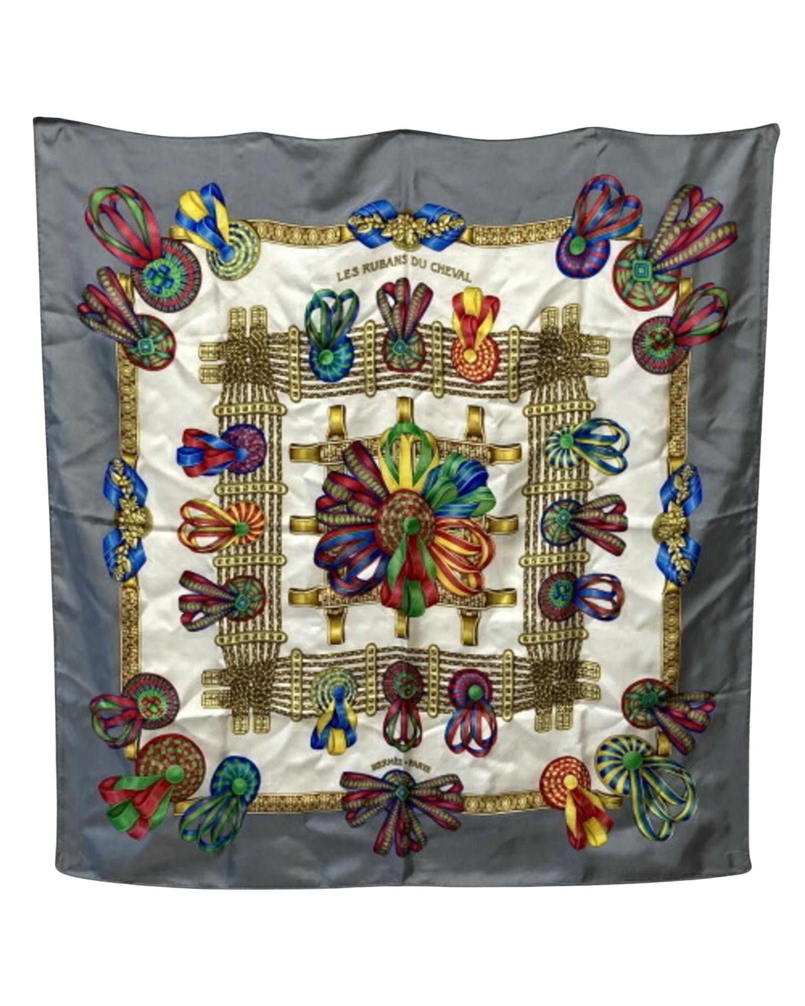 image of Hermes Elegant Silk Patterned Scarf in Grey, Women's