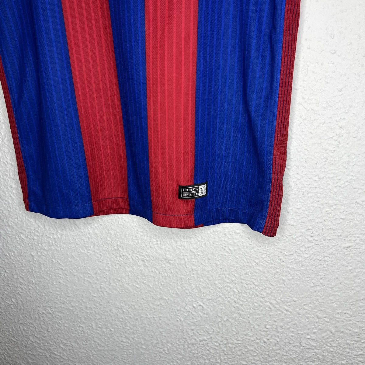 Nike Nike Fc Barcelona Jersey Tee Tshirt Neymar 11 Navy Red Size US S / EU 44-46 / 1 - 3 Thumbnail