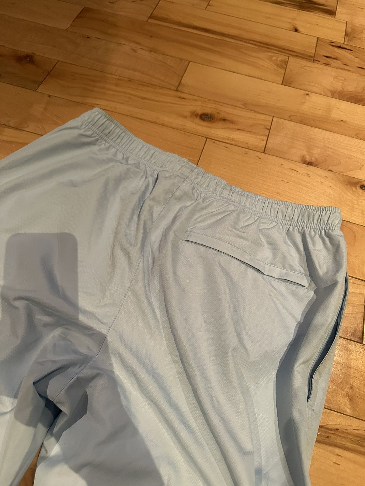 Lacoste × Supreme SS17 Light Blue Track Pants Outline Logo Medium Size US 32 / EU 48 - 5 Thumbnail