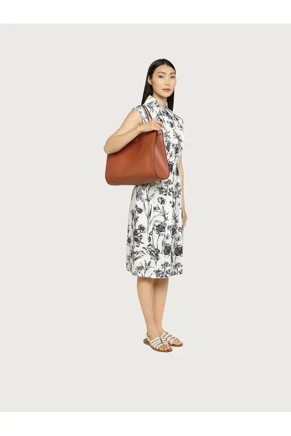 Salvatore Ferragamo o1s1rm0526 Size : OS / Tote Bag in Brown Size ONE SIZE - 2 Thumbnail
