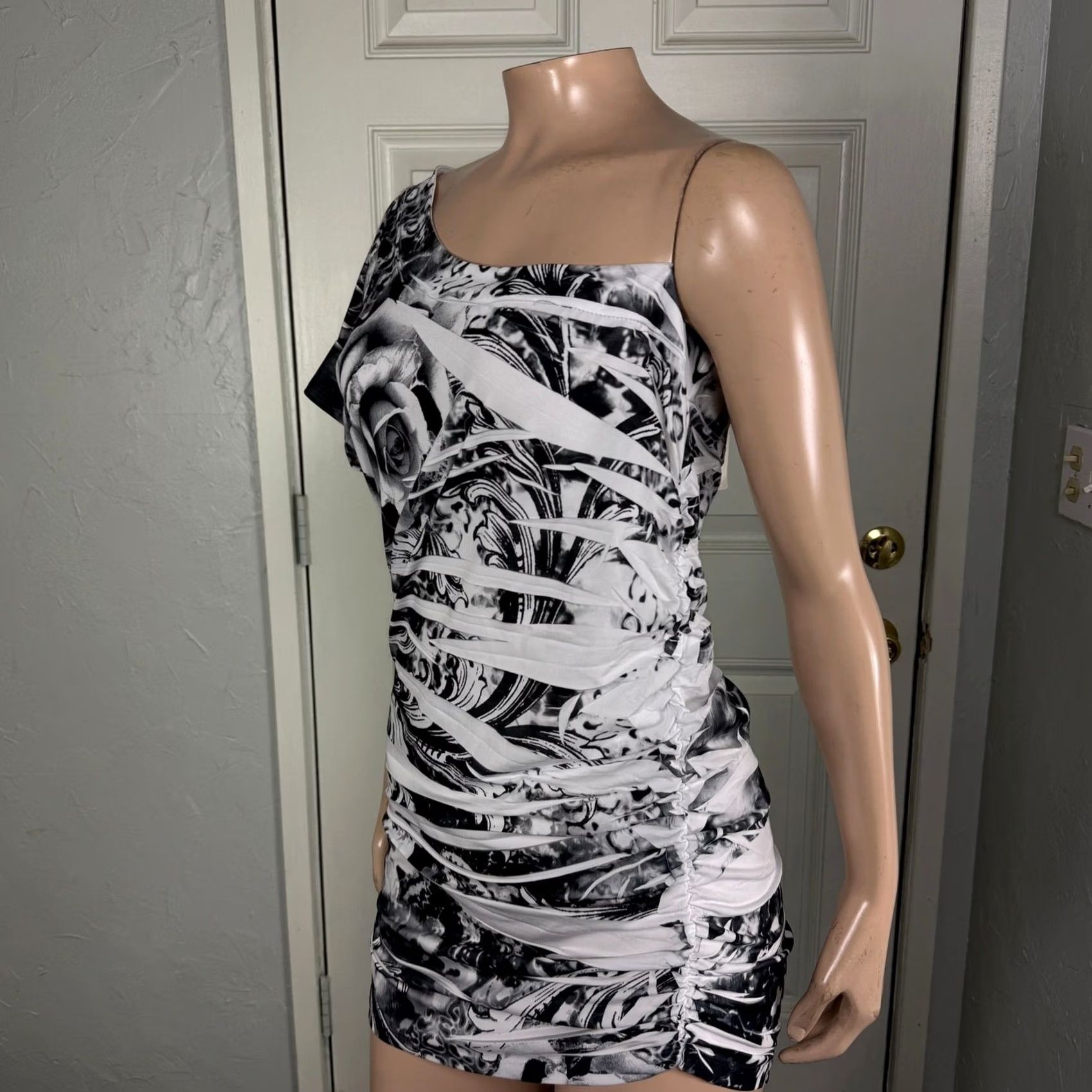 cocktail dresses in dallas Sequin Short Dress Primavera Couture 4462 Size:EU 38 | US 8 | UK 10 Mini Fabric (Shell) Silhouette:FIT & FLARE Satin Modest Mauve Bridesmaid