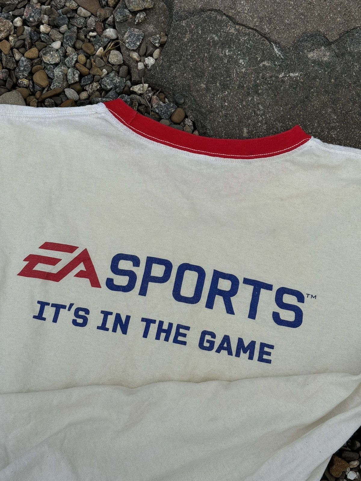 Grailed × Vintage 90’s EA Sports vintage white/red big logo t-shirt tee Apple Size US M / EU 48-50 / 2 - 7 Thumbnail