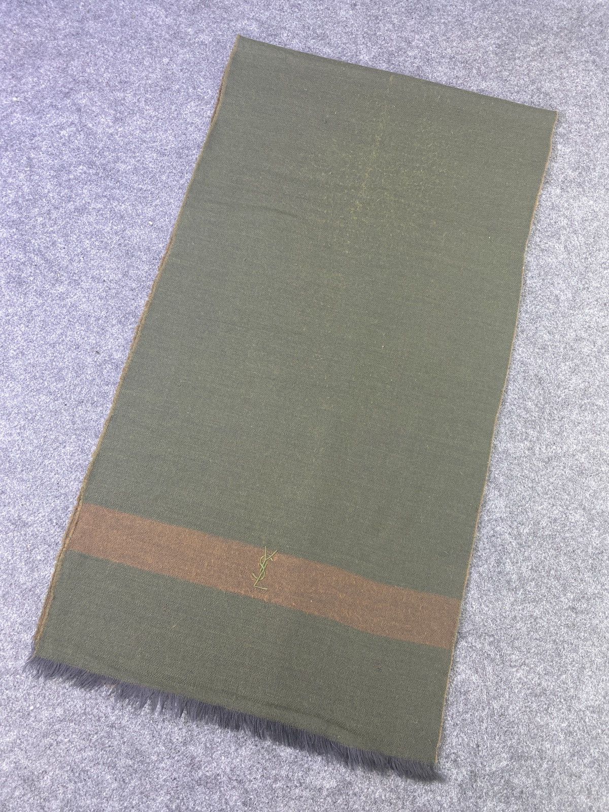 Yves Saint Laurent Yves Saint Laurent Scarf/Muffler/neckwear -T878 Size ONE SIZE - 3 Thumbnail