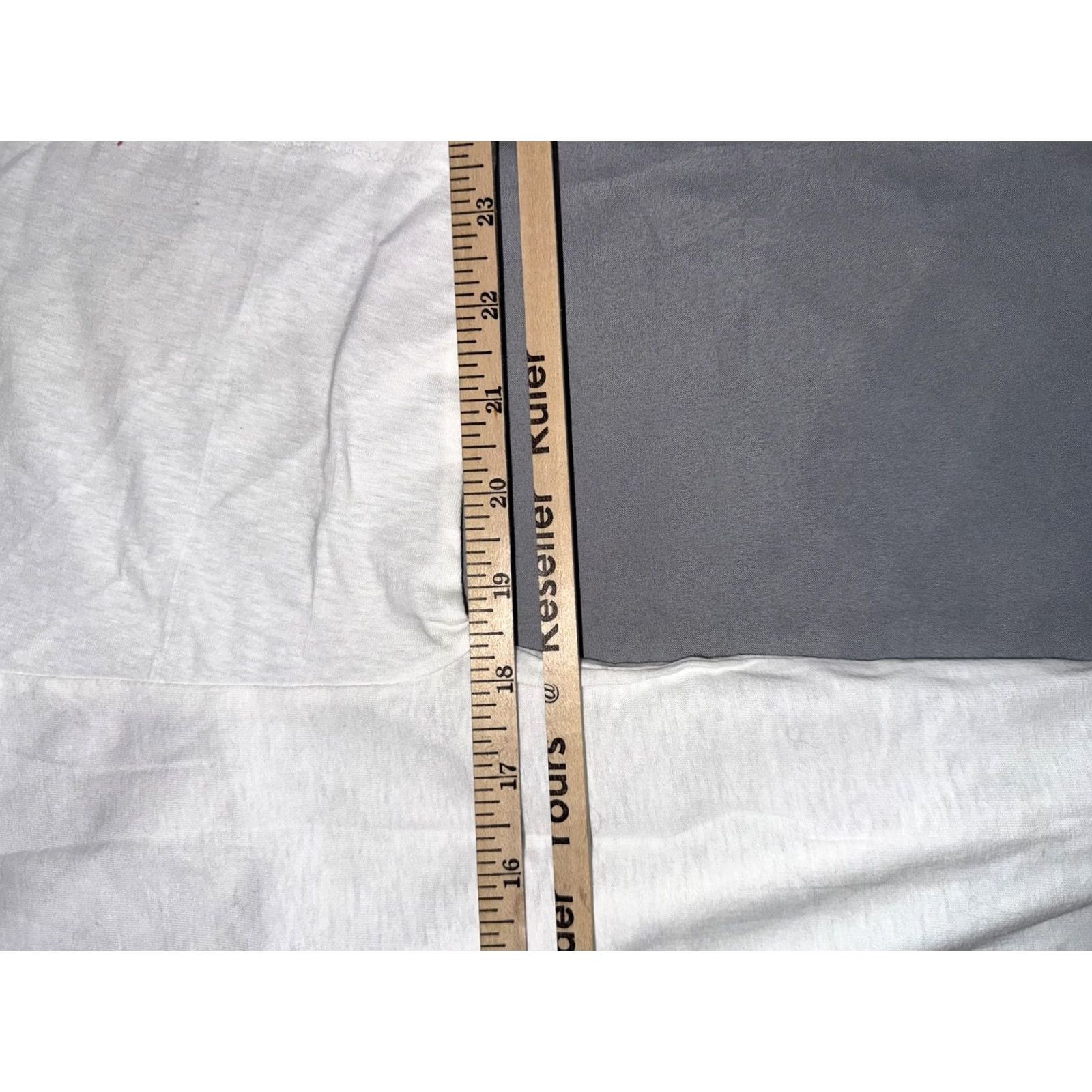 Vintage VINTAGE Oriko Amsterdam Holland Coat of Arms Graphic T-Shirt Mens M White Short Sleeve Crew Neck Regular Fit Jersey Graphic Print Travel 90s Club Logo Size US M / EU 48-50 / 2 - 6 Thumbnail