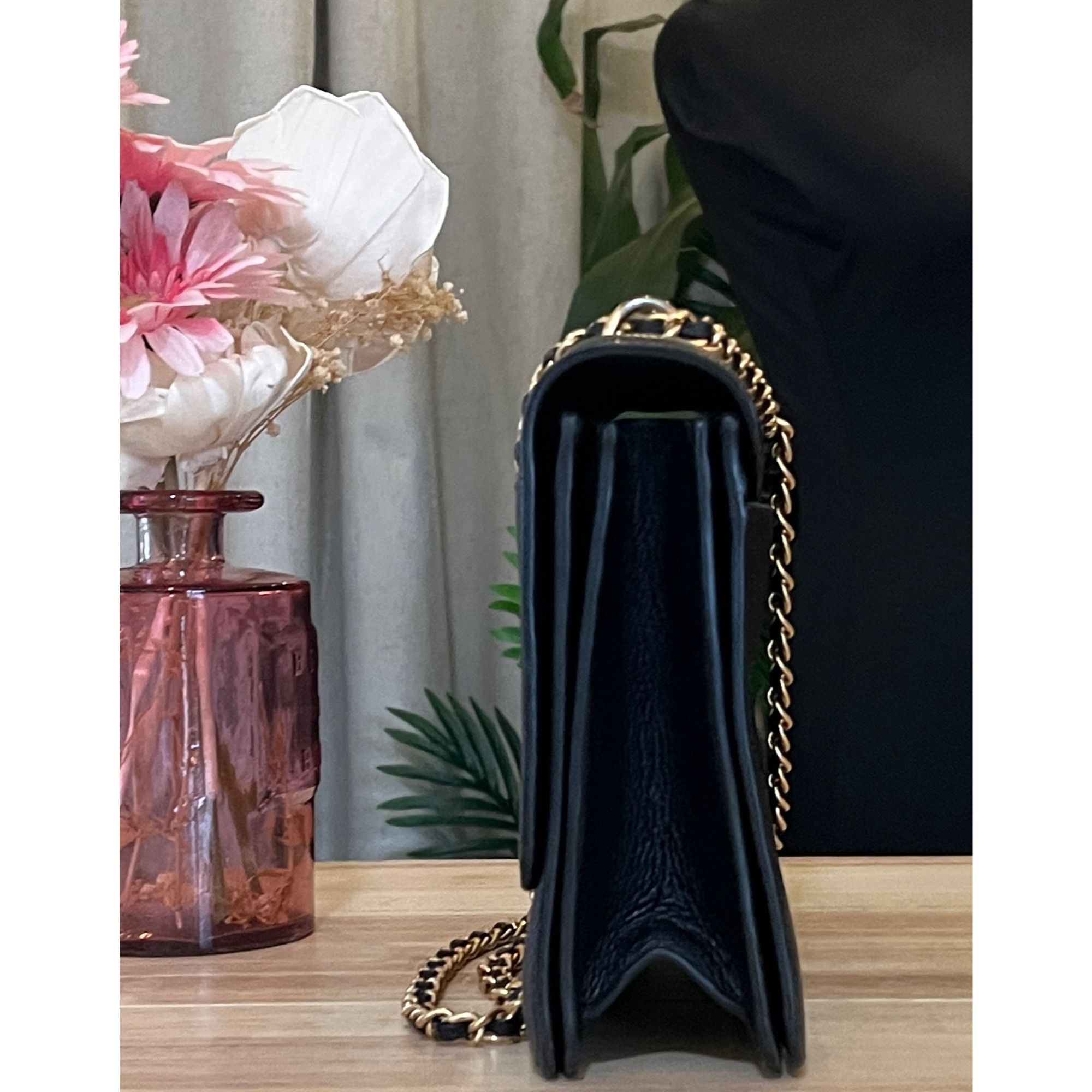 Tory Burch ✺✺ AUTHENTIC TORY BURCH BLACK BRITTEN HANDBAG ✺✺ Size ONE SIZE - 2 Thumbnail
