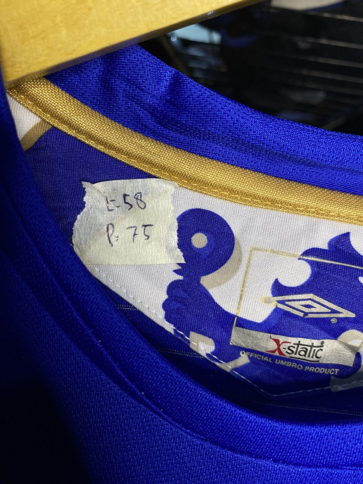 Umbro Jersey vintage chelsea 2004-2005 Size US L / EU 52-54 / 3 - 9 Thumbnail